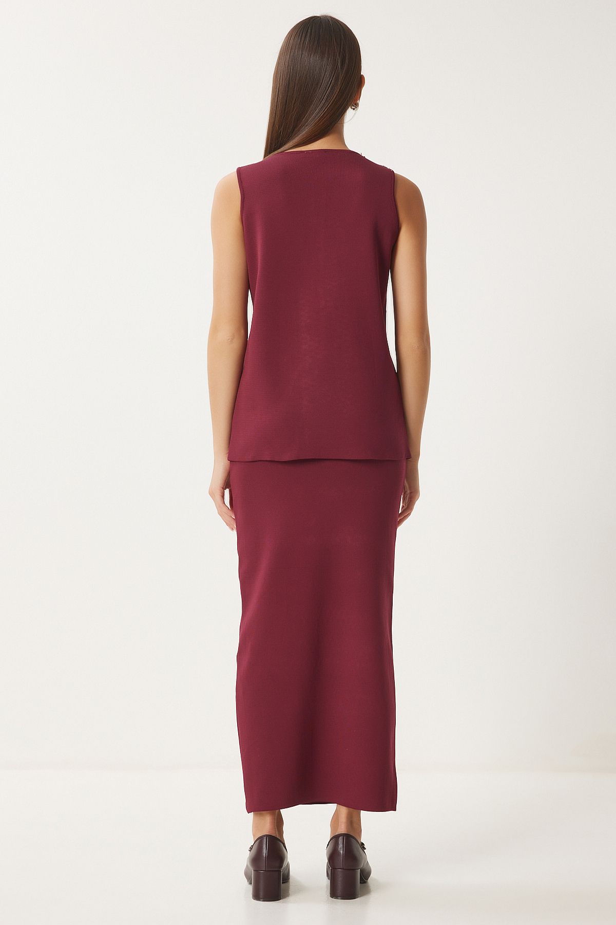 Female burgundy knitwear vest skirt set FN03396