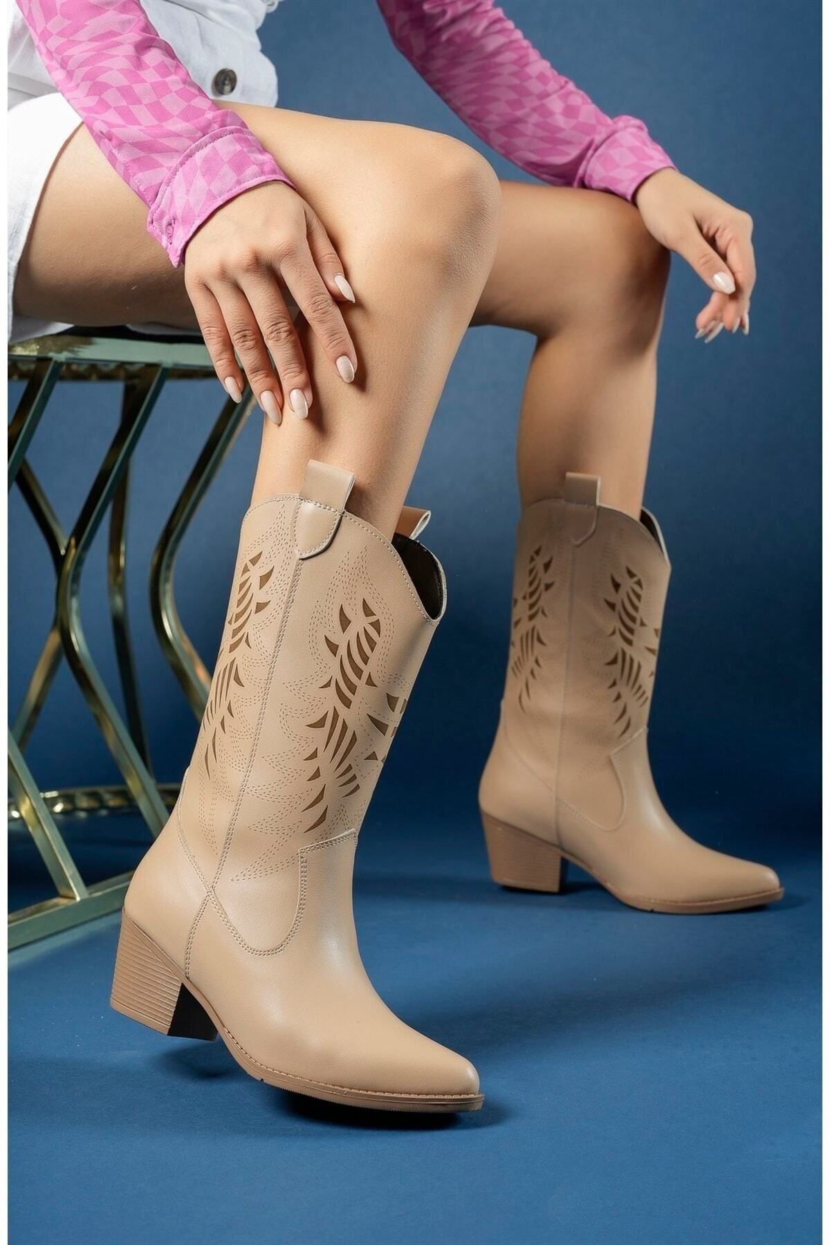 Nude Skin Woman Boots 00127001