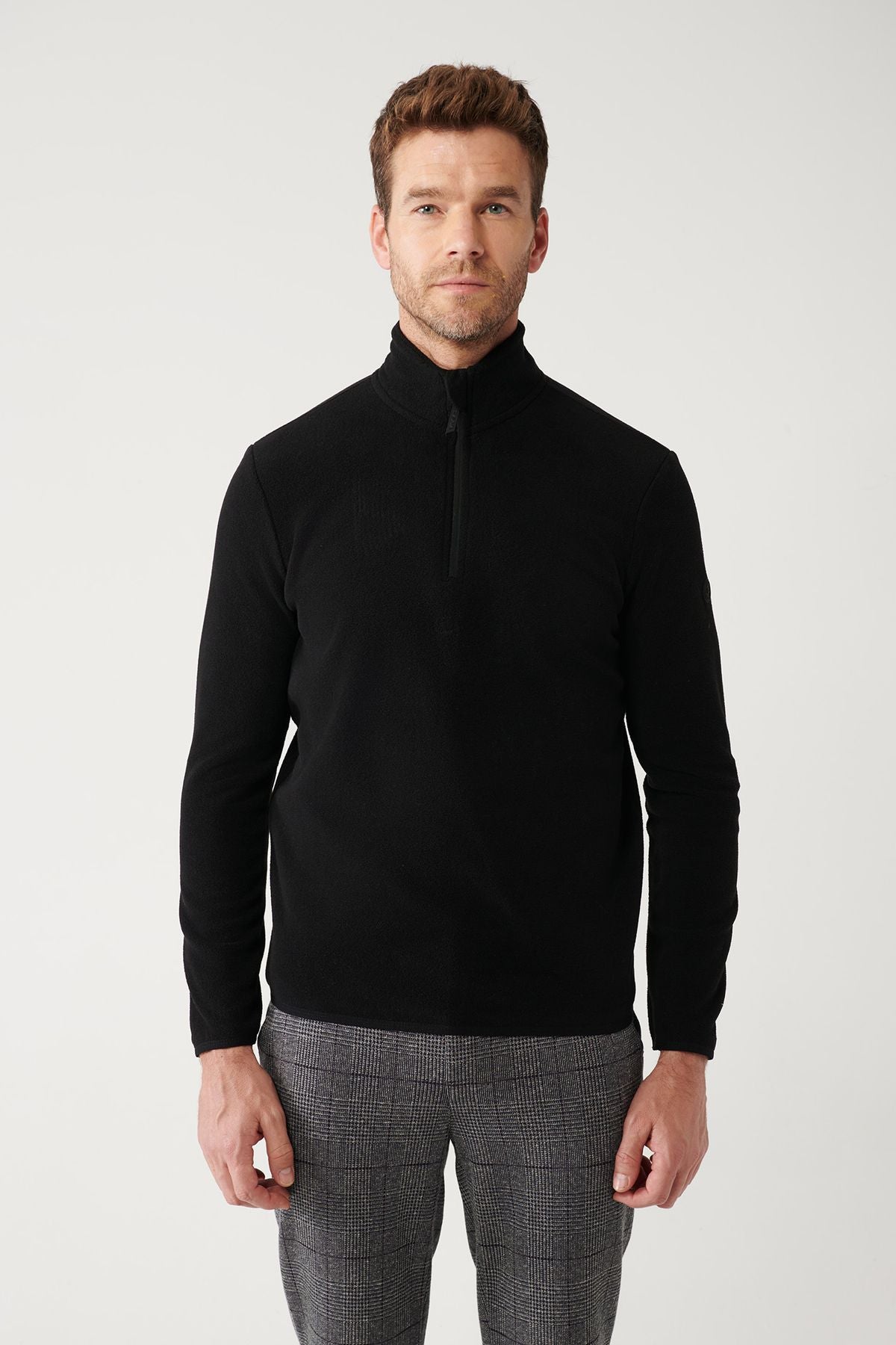 Men's black cold -resistant half -zipper with perpendicular collar polar sweatshirt E001068