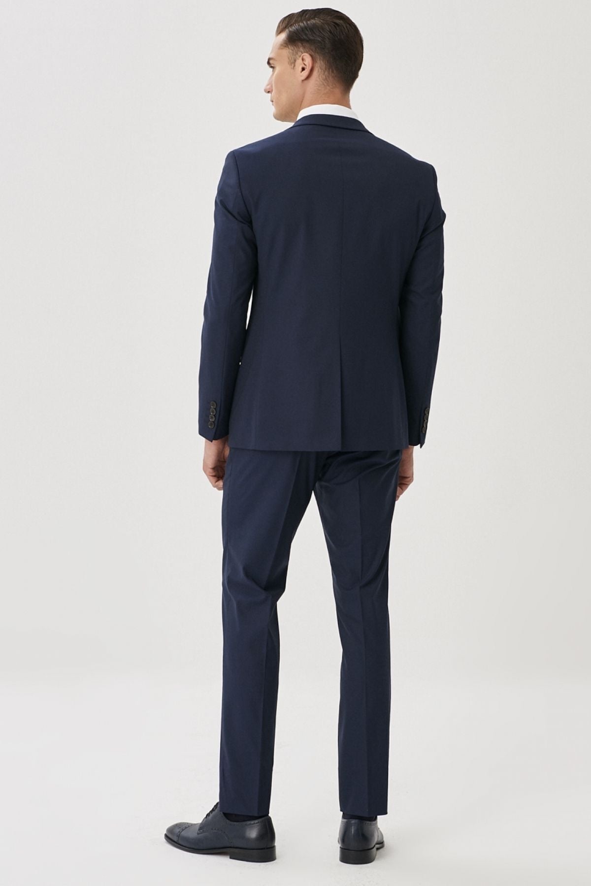 Men's navy blue slim fit narrow cut mono collar suit suit