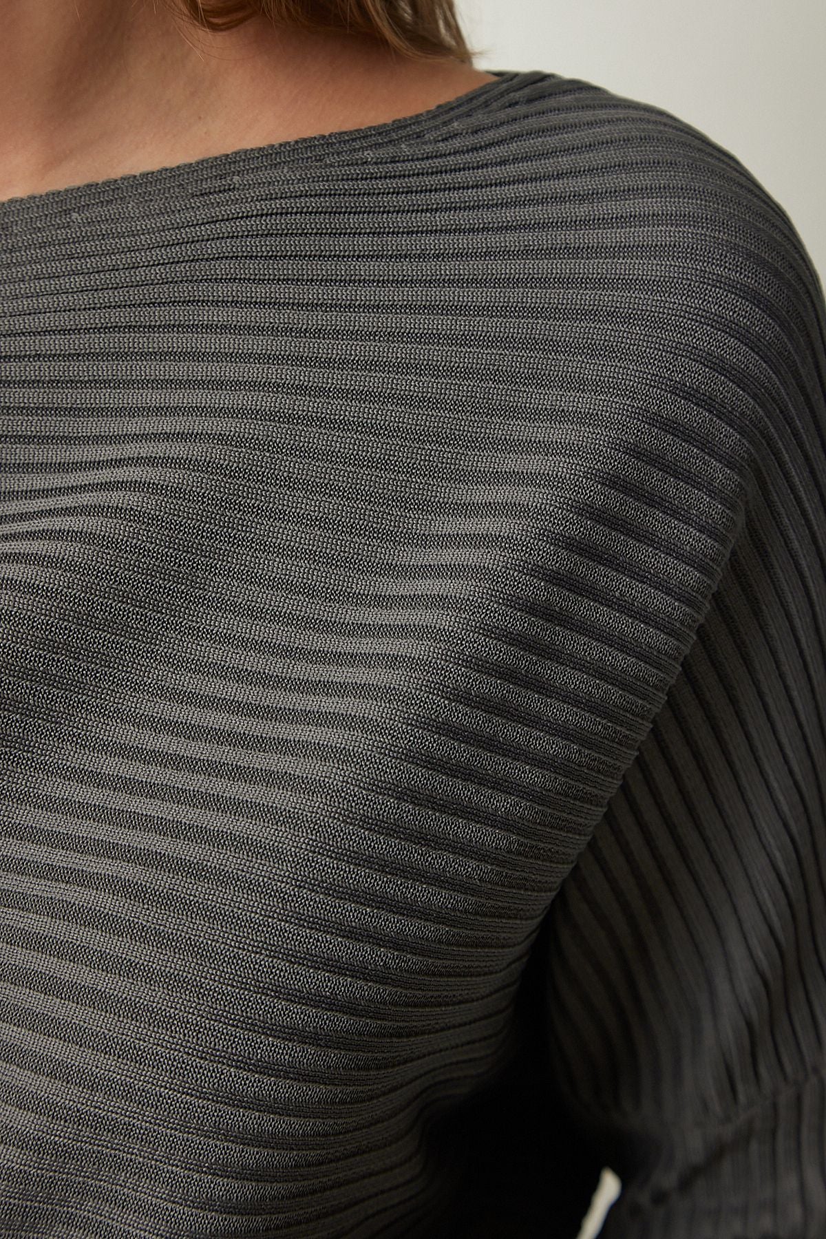 Female anthracite asymmetrical collar wick sweater FN03138