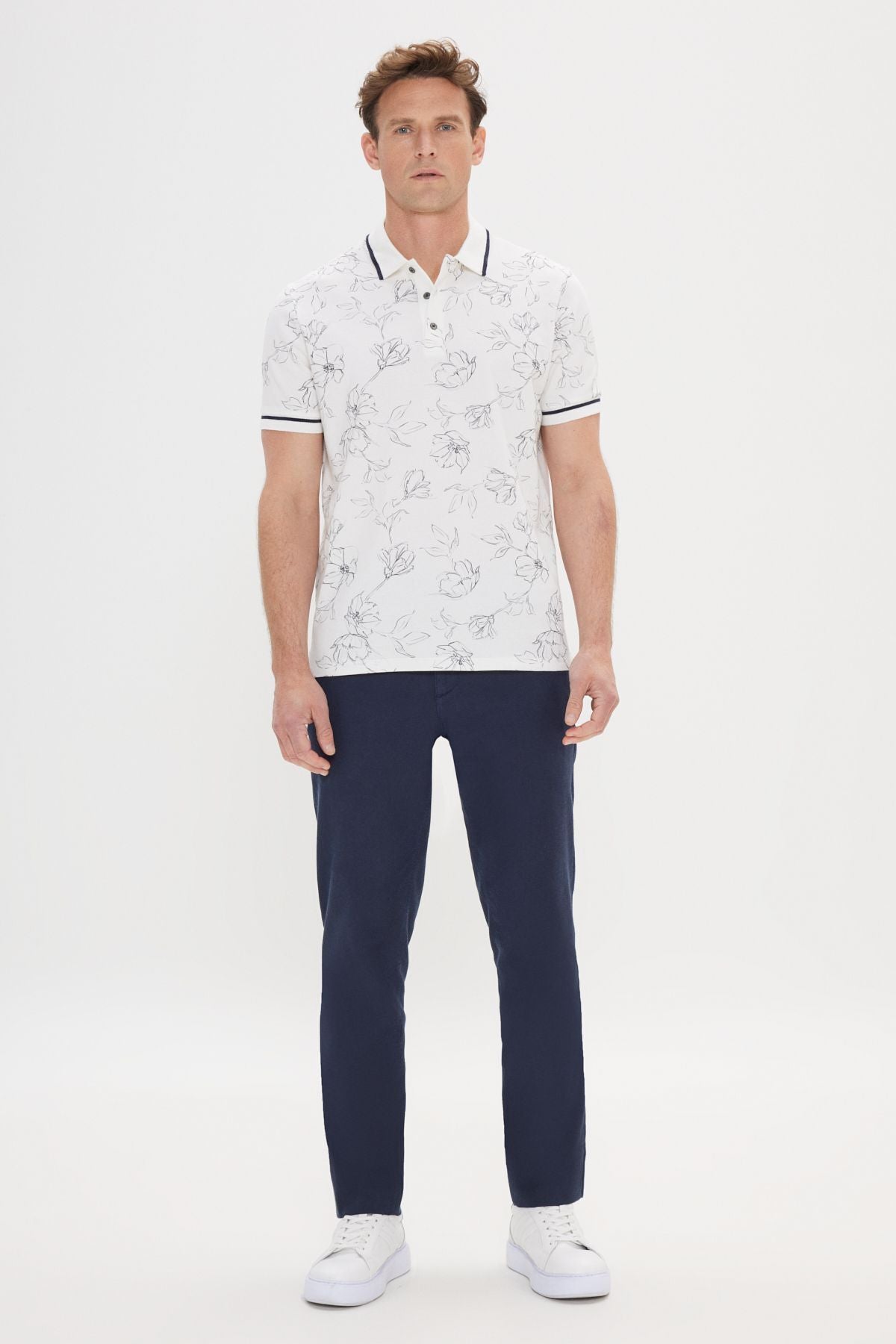 Men's white-lacivert slim fit narrow cut 100 %cotton flower printed polo collar t-shirt