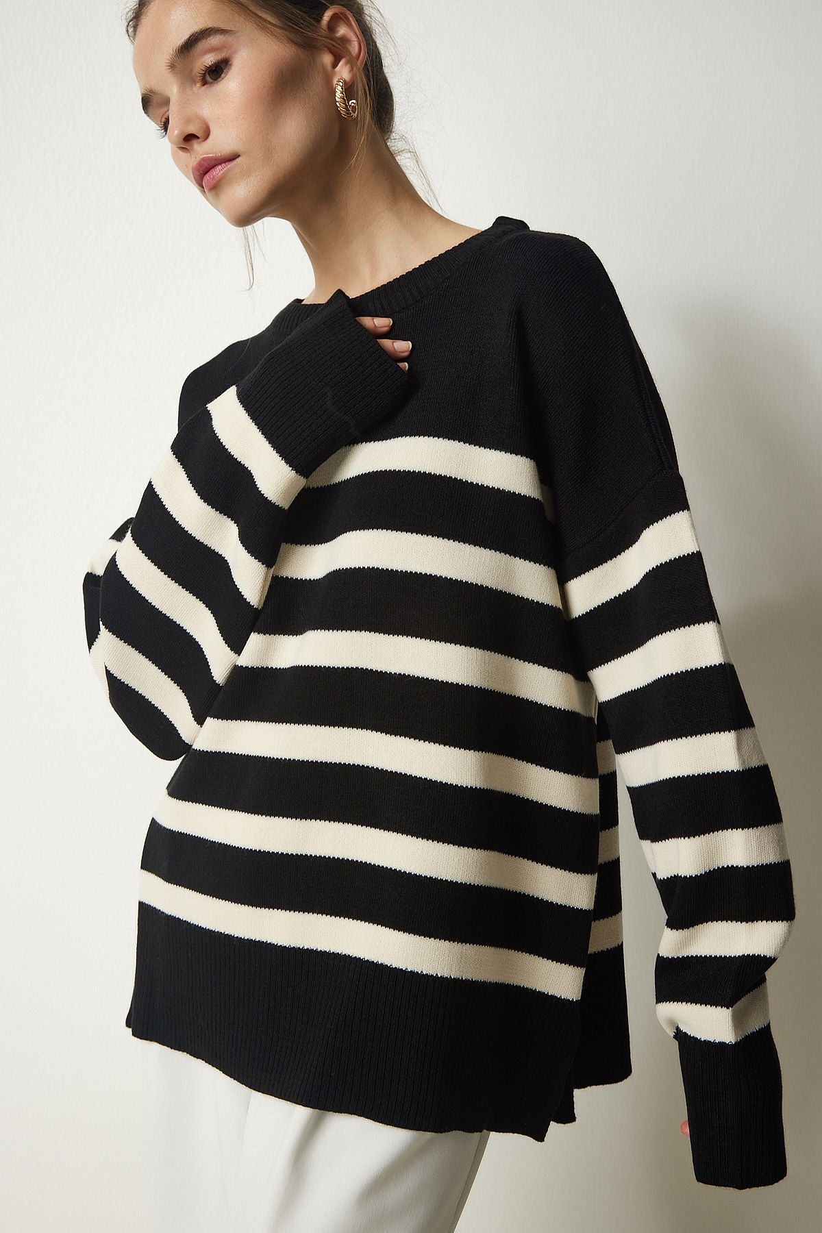 Woman Black Bone Striped Oversize knitwear sweater yy00182