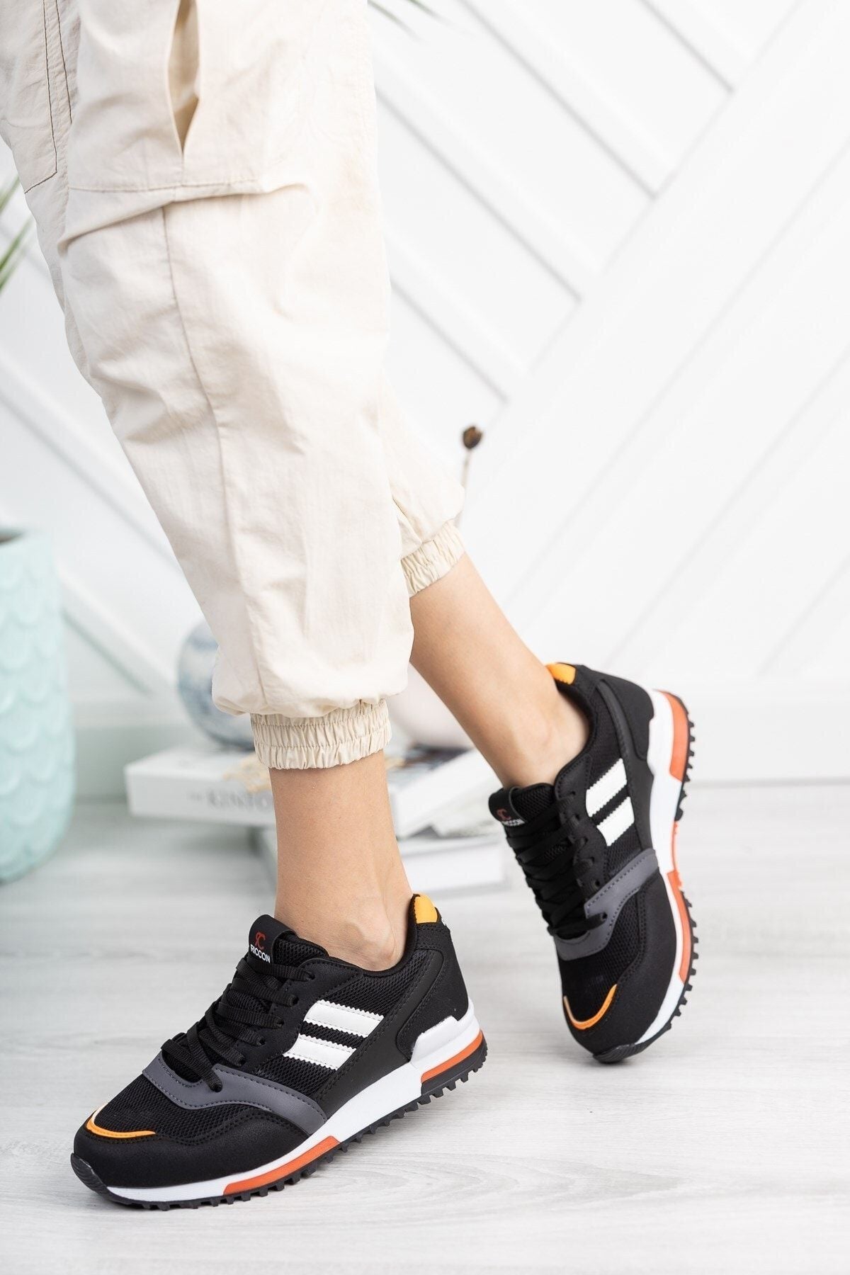 Unisex Black Orange Sneaker 0012863