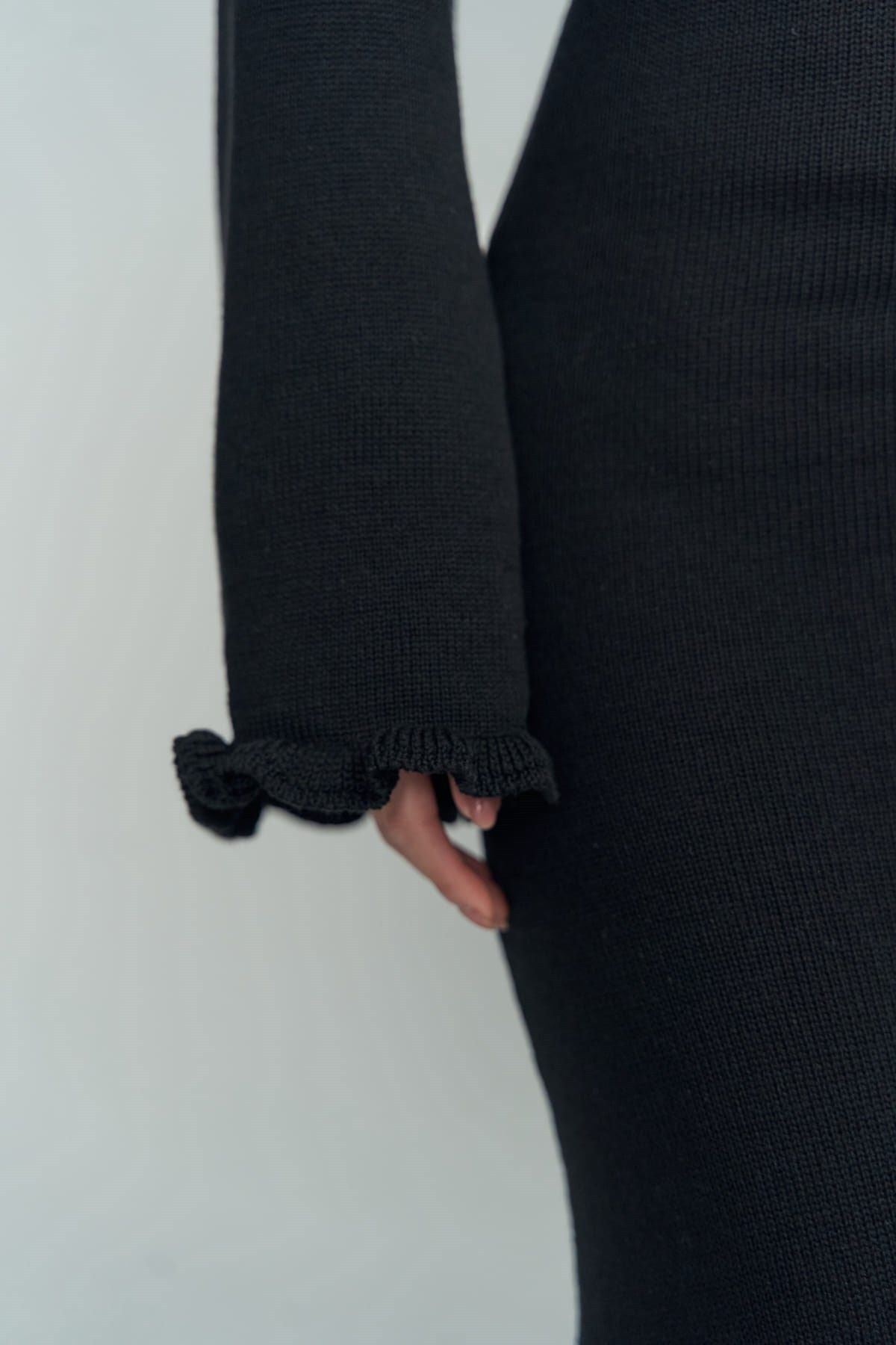 Angela Back Décollette Black Knitwear Dress