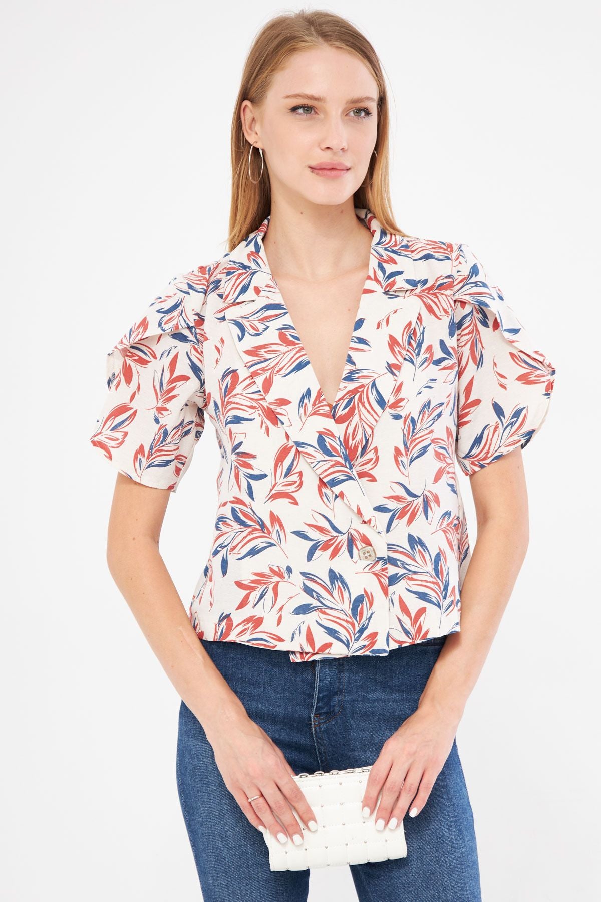 Female Tile Linen-Looking Patterned Band with Slit Crop Short Sleeve Jacket ARM-24Y001095