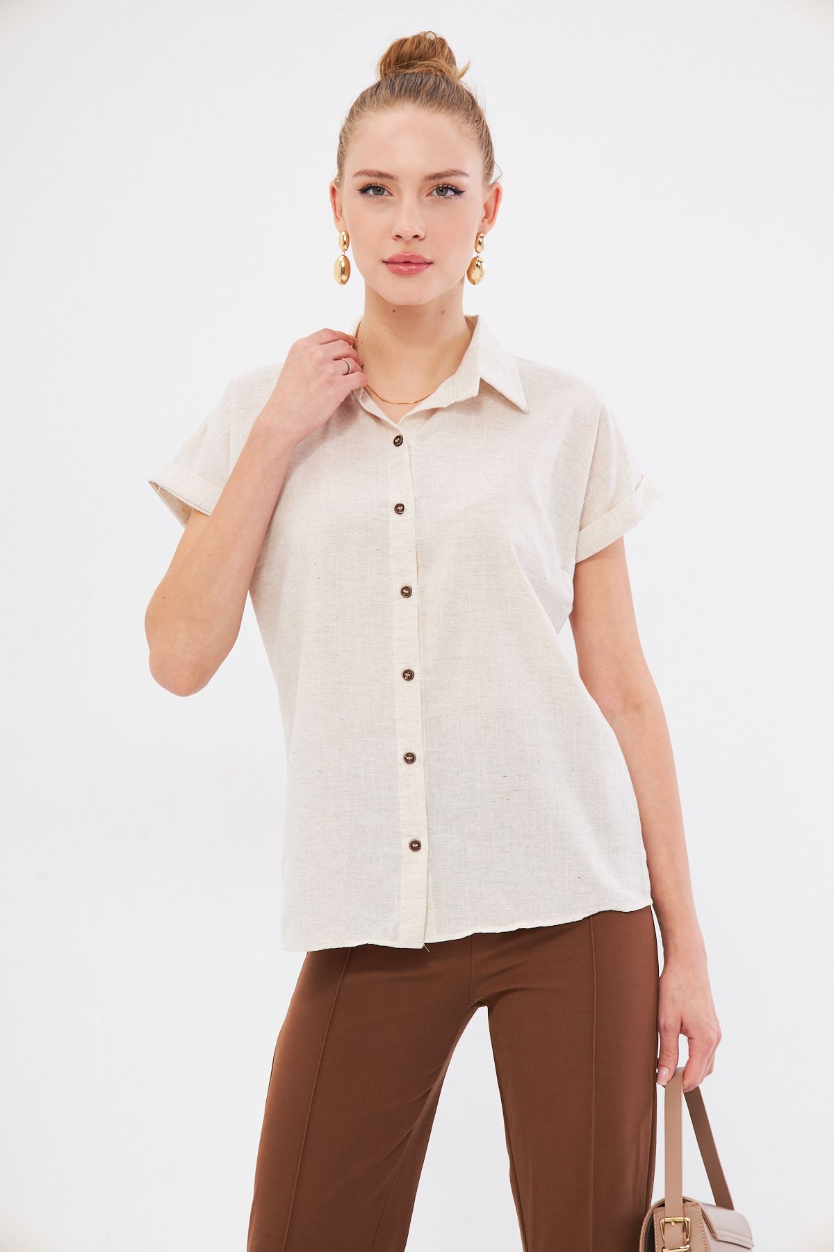 Women's Cream Short Sleeve Linen Shirt ARM-24Y001038