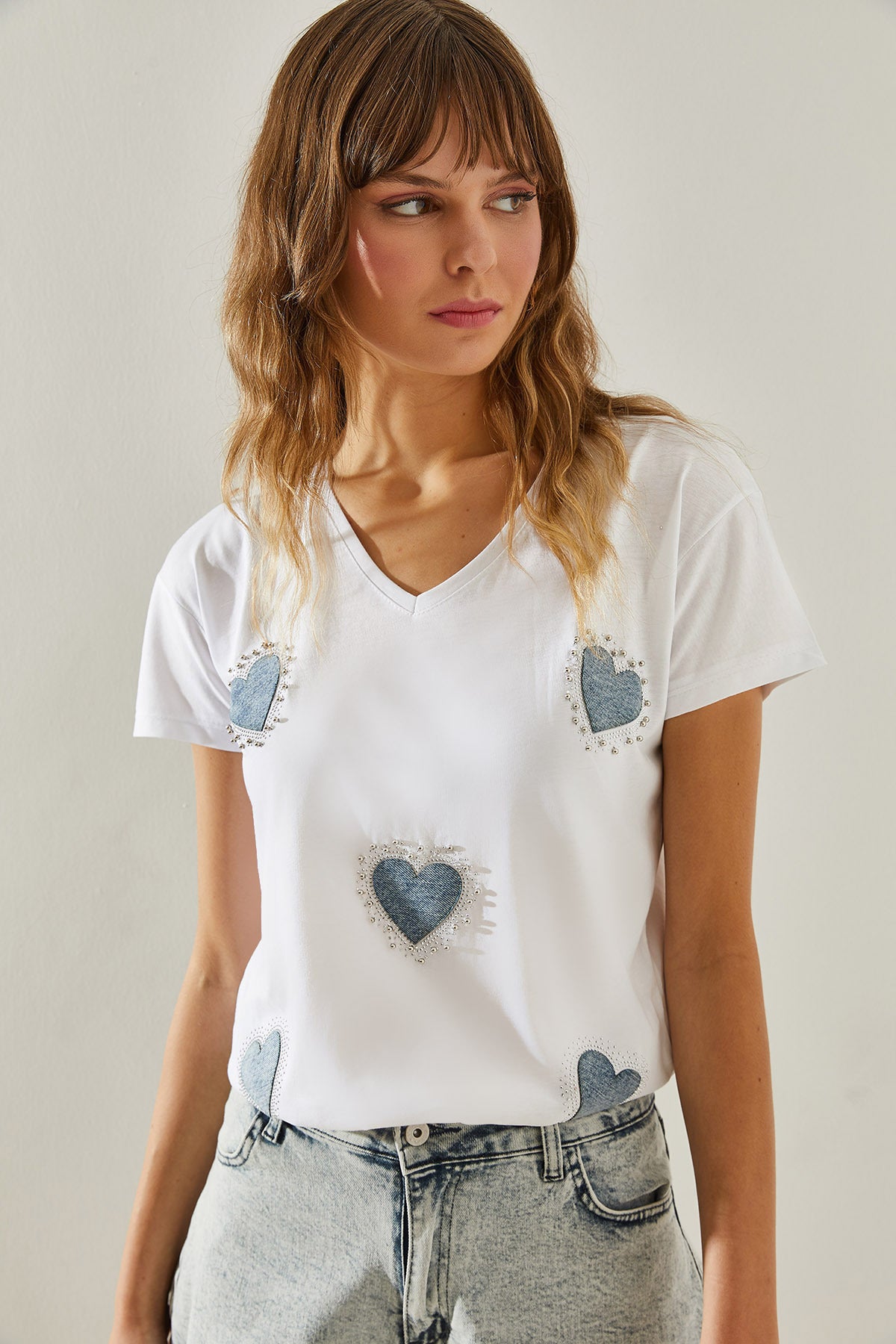 Women's V-Neck Collar Denim Heart Detailed Stone T-Shirt 60251412
