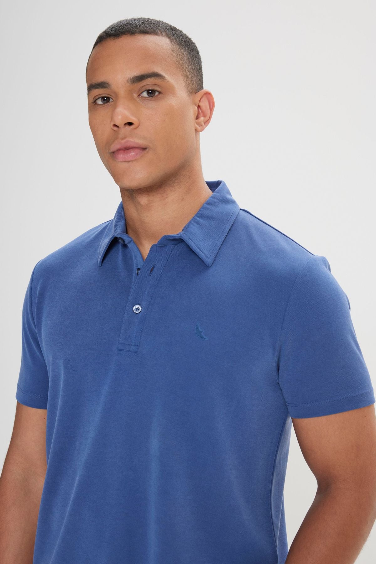 Men's indigo slim fit narrow cut polo collar t -shirt