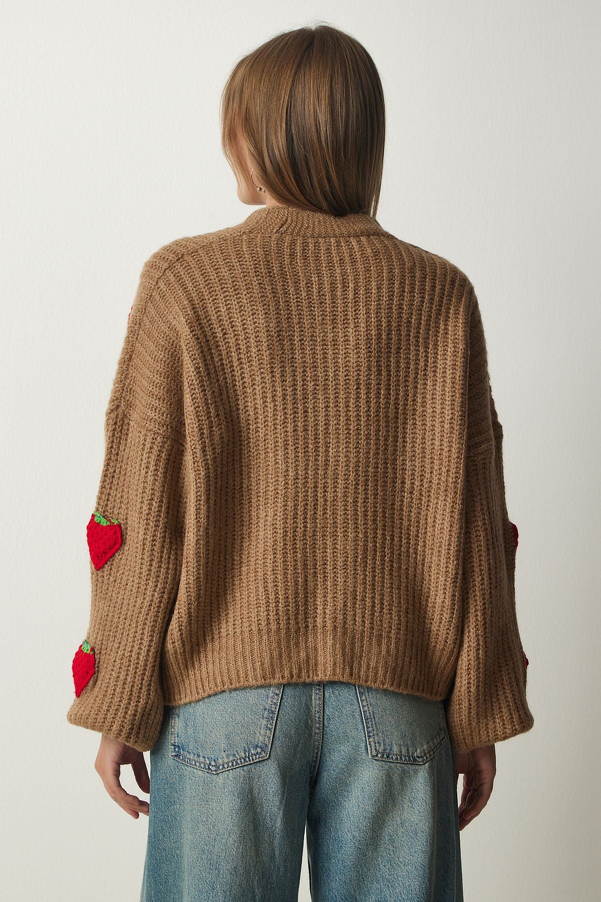 Woman Taba Strawberry Motif Oversize knitwear cardigan PF00008