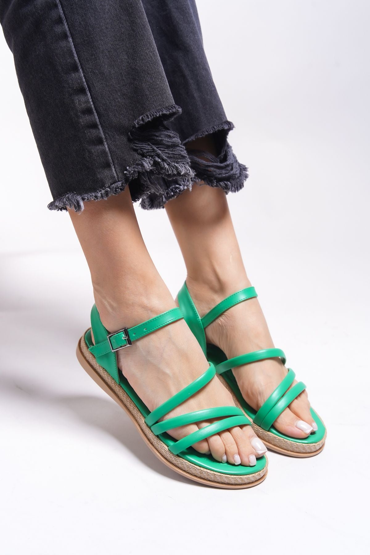 Lrenhil Woman Sandals 0012101 Green Skin