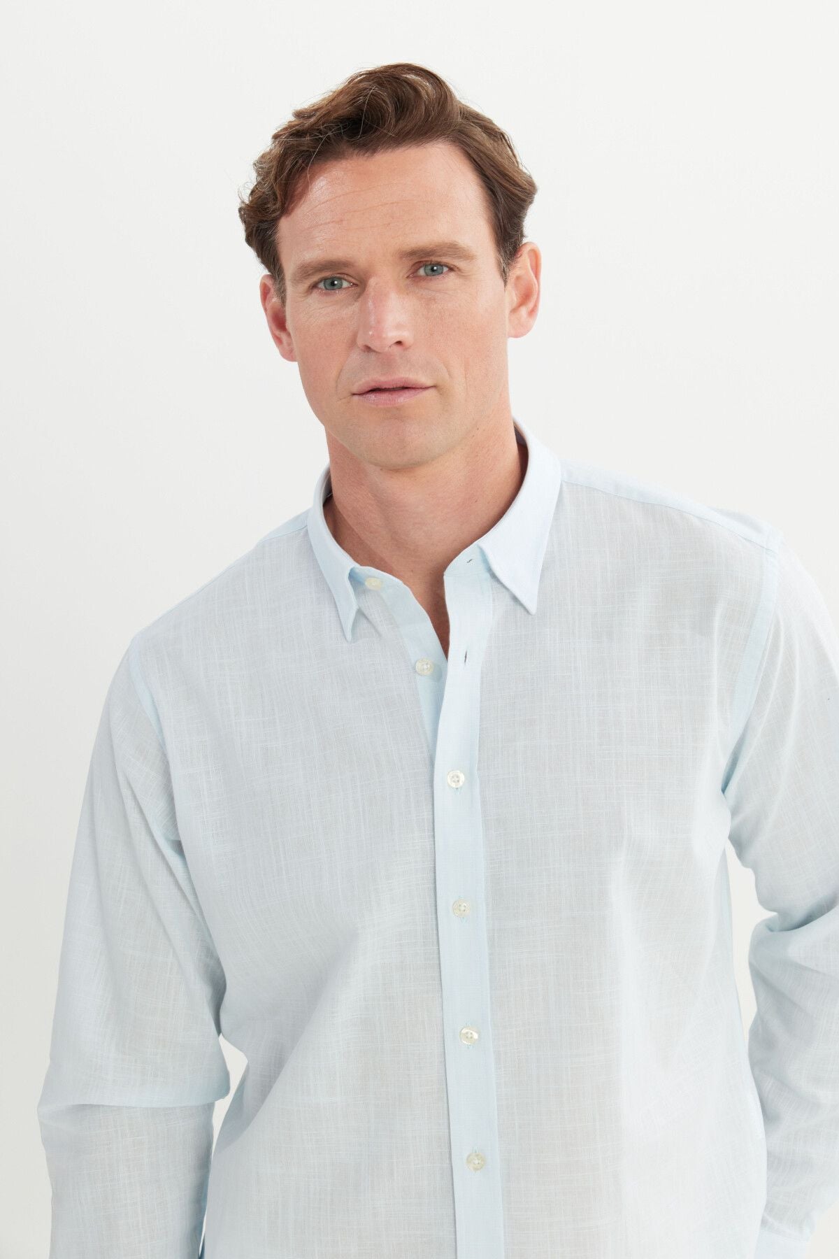Men's Light Blue Comfort Fit comfortable cut hidden button collar 100 %cotton pennant shirt