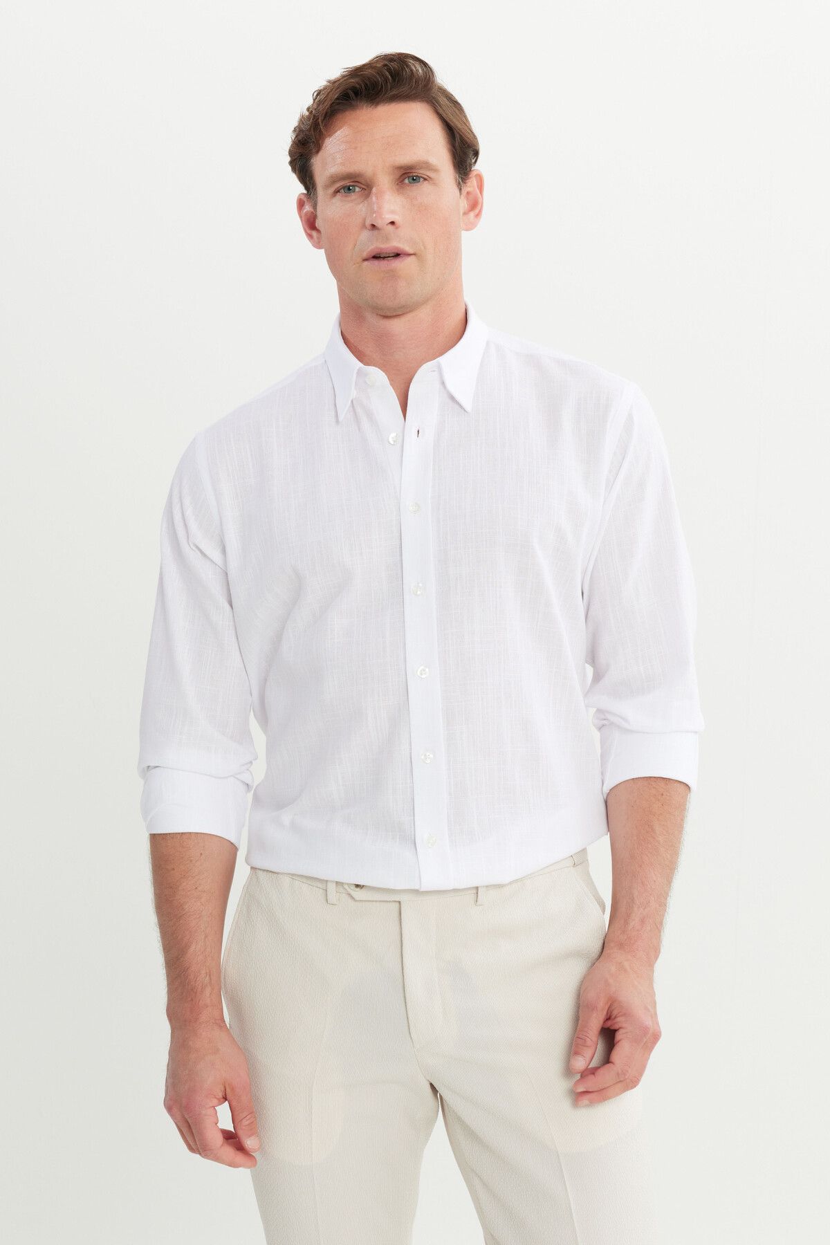 Men's White Comfort Fit comfortable cut hidden button collar 100 %cotton pennant shirt