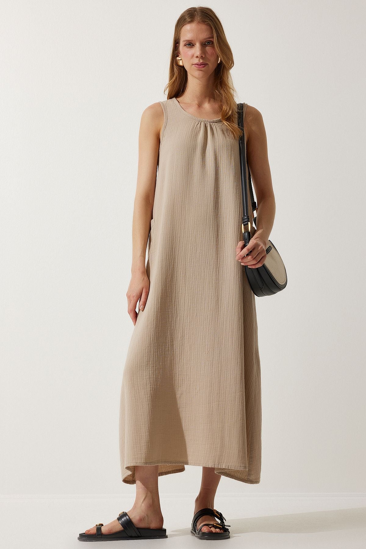 Female Beige Wide Pocket Summer House Muslin Dress Sa00022