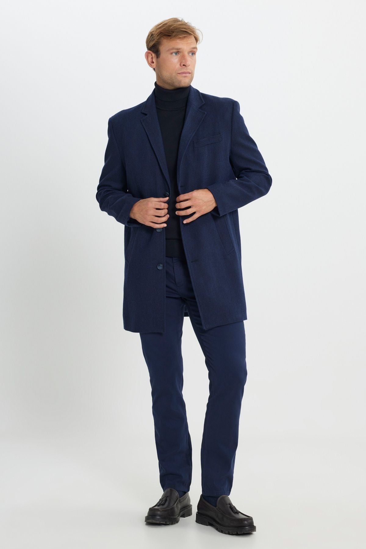 Men's navy blue woolen standard fit Normal cutting mono collar fishering pattern coat with side pockets