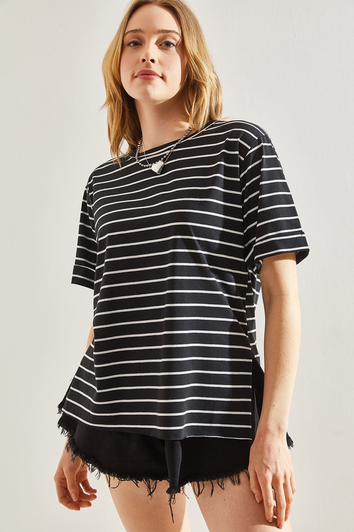 Women's Bicycle Neck Slip Striped T-Shirt 60241003