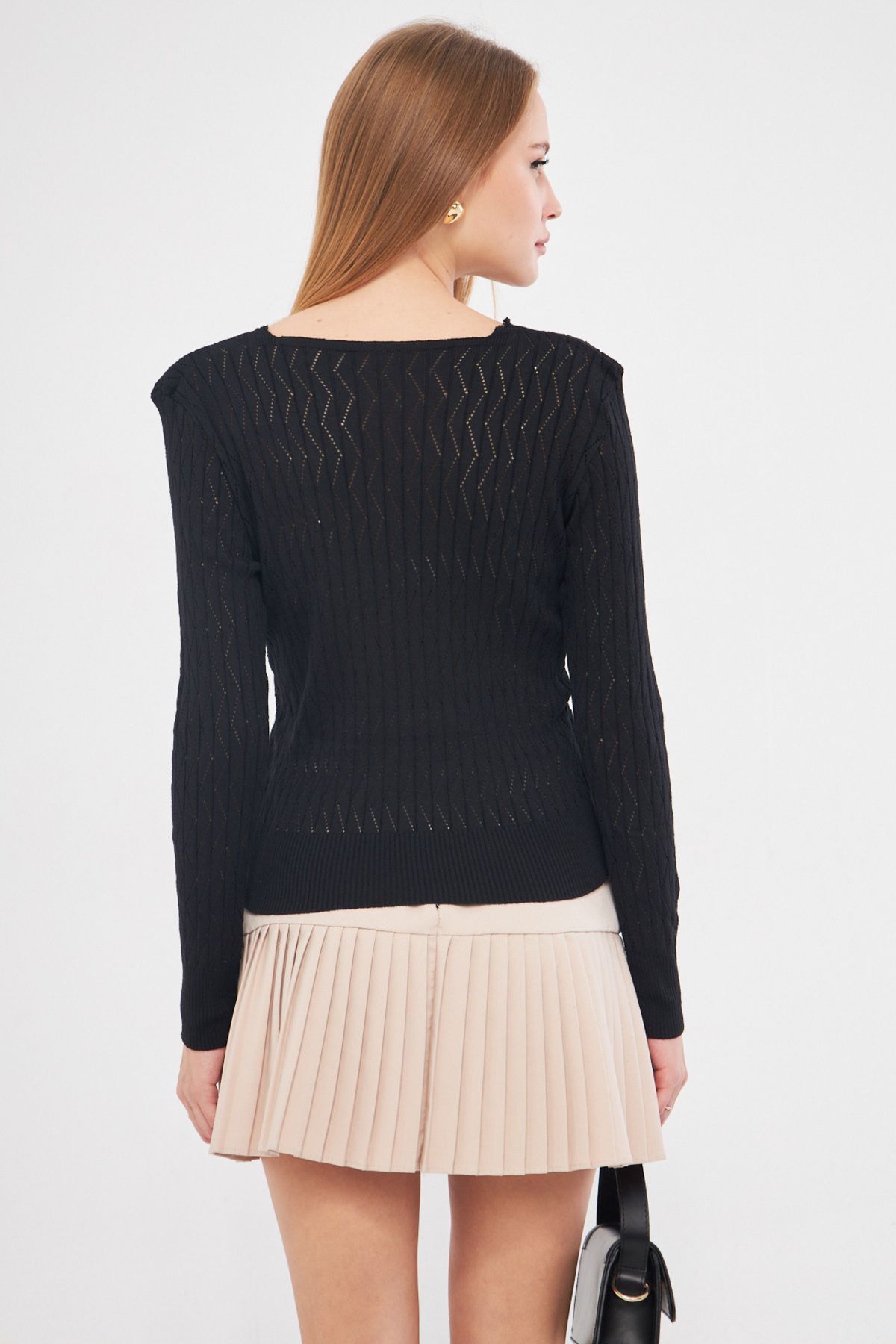 Woman Black V-Neck Perforated Knitwear Sweater Arm-25k012012