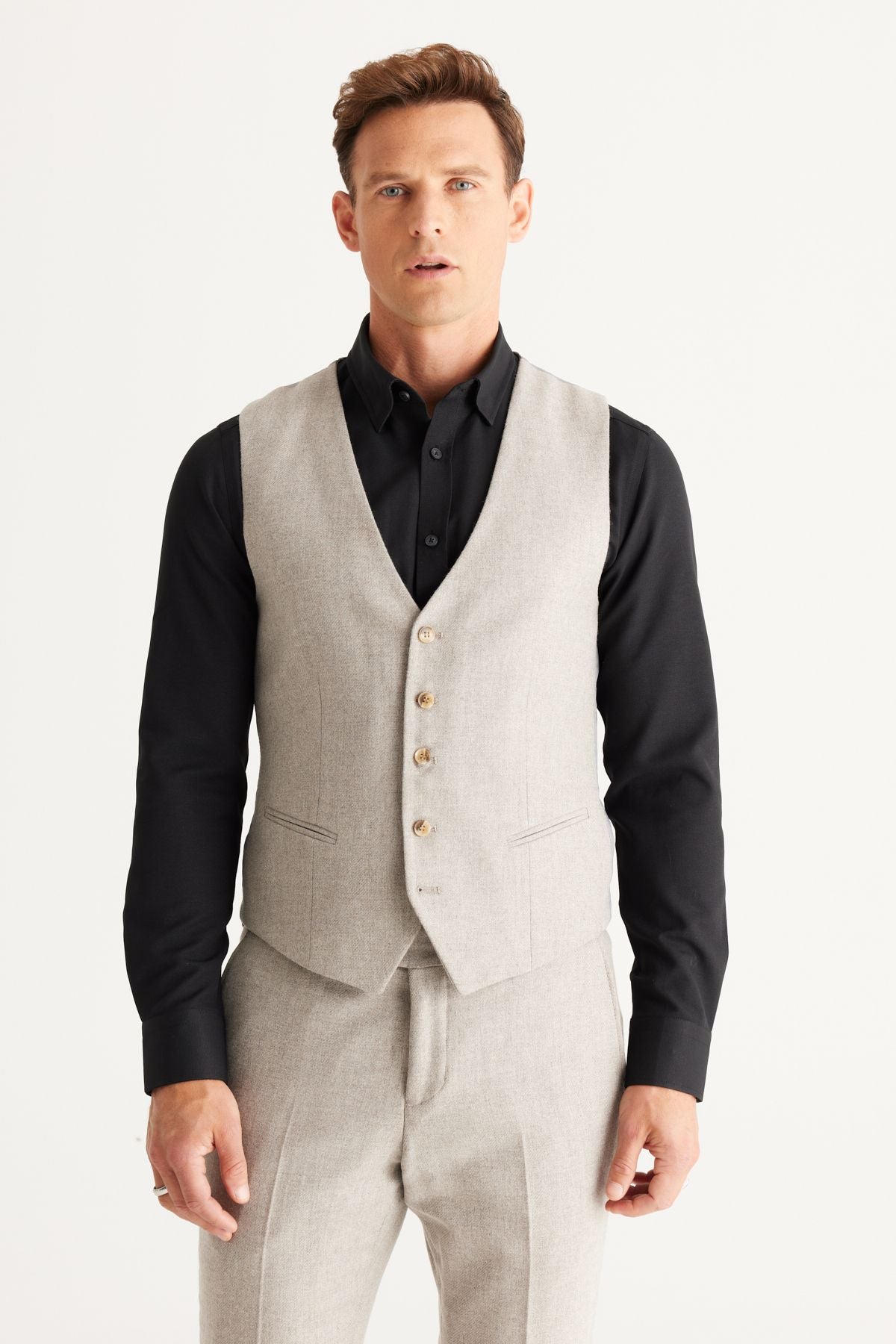 Men's beige woolen slim fit narrow cutting mono collar patterned vest suit suits