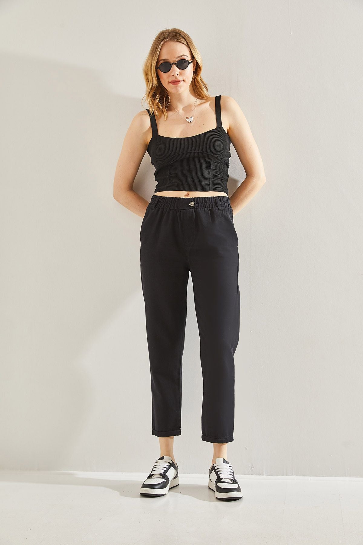 Women's waist rubber piece detailed gabardin pants 60221014