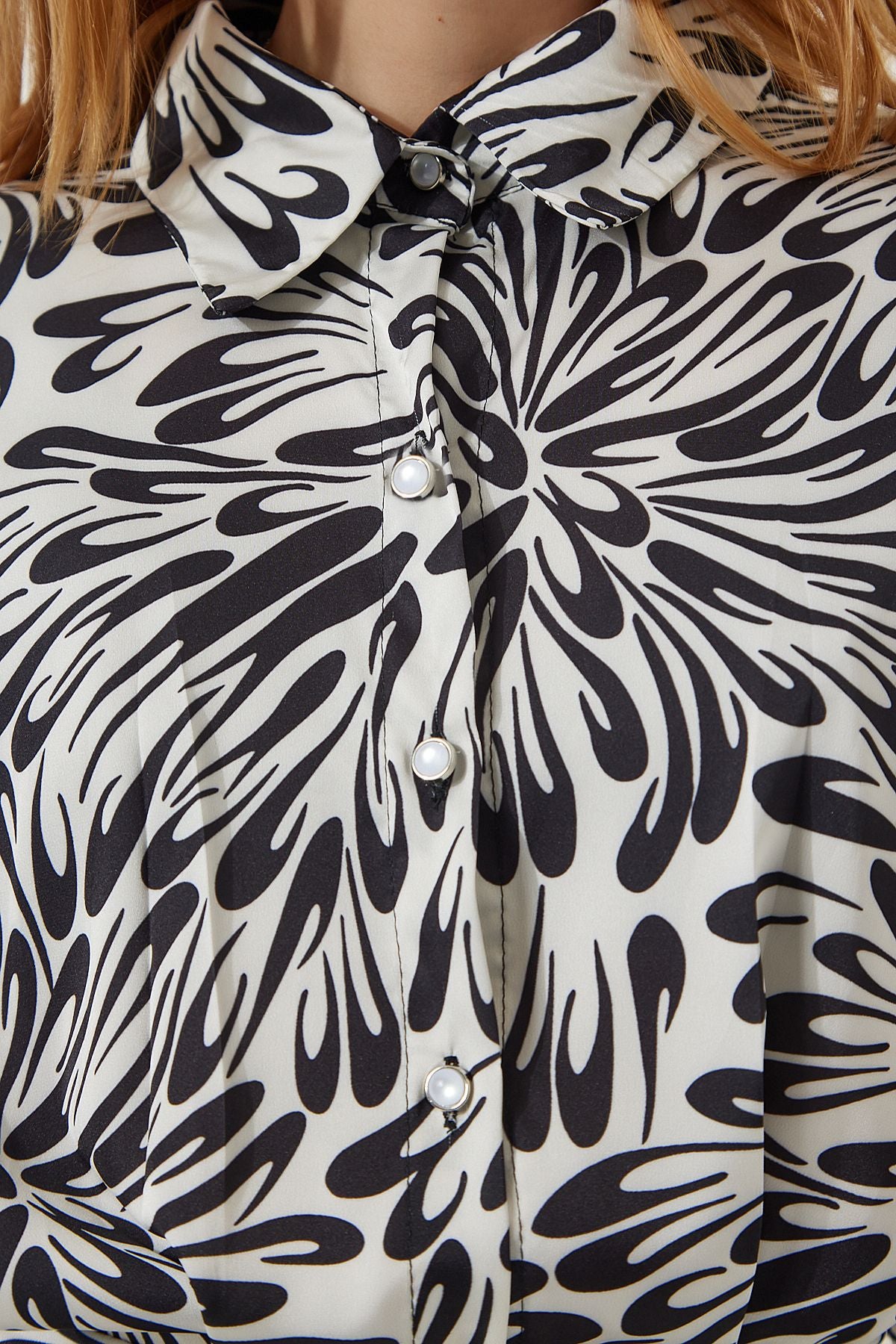 Stylish Dress with Satin Surface with buttoned buttoned patterns RG00003