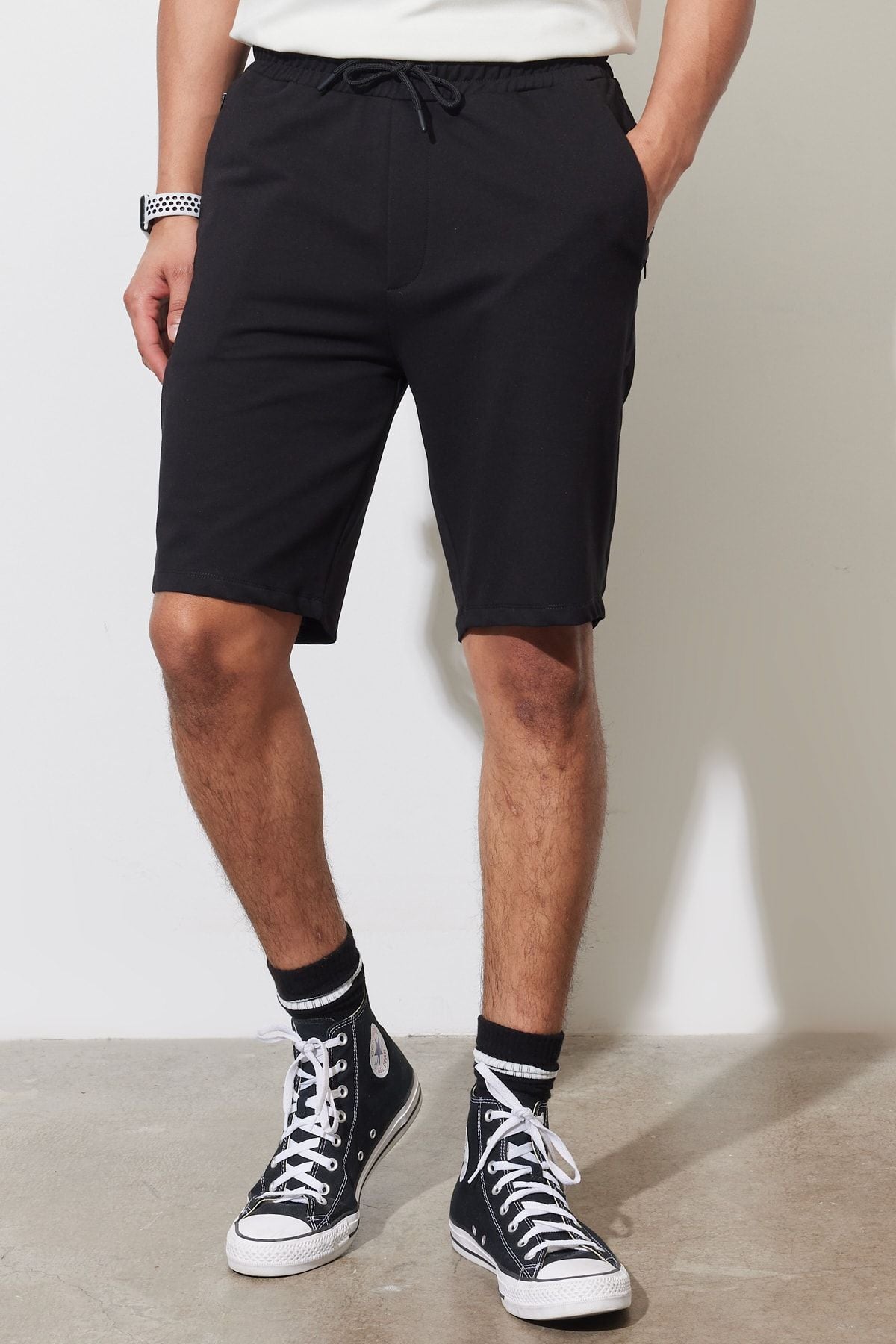 Men's Black Standard Fit Normal Cutting Pocket Cotton Knitting Shorts