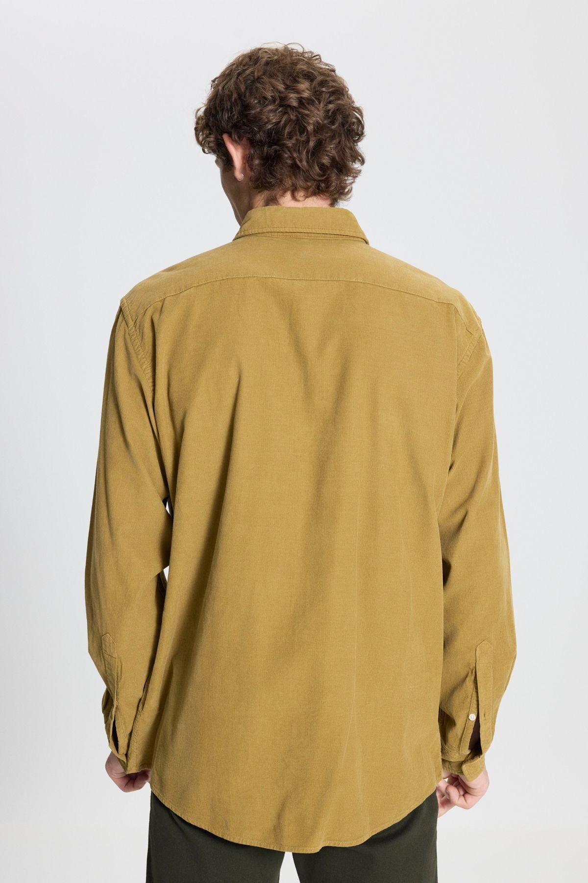Men's oil green comfort fit wide cut buttoned collar velvet shirt
