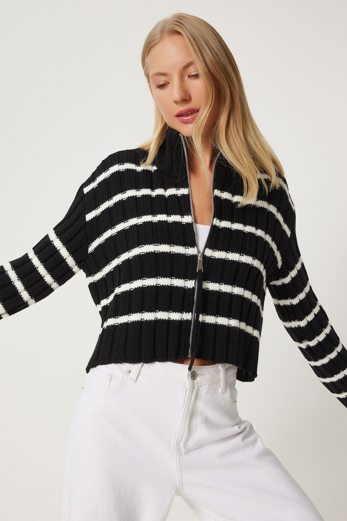 Female black zipper striped upright collar knitwear cardigan PF00081