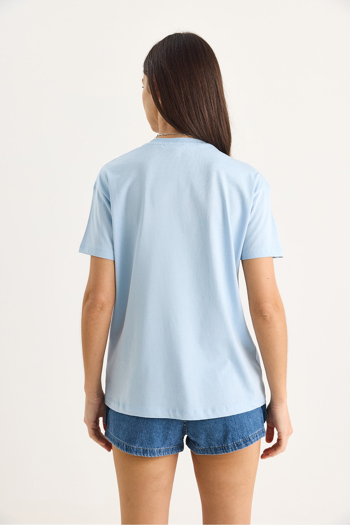 Women's Butterfly Accessory Stone Embroidered Short Sleeve T-Shirt 60602036