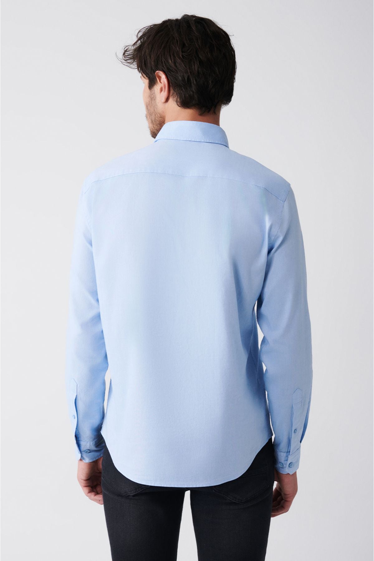 Men's Light Blue Oxford 100 %Cotton button collar shirt B002003
