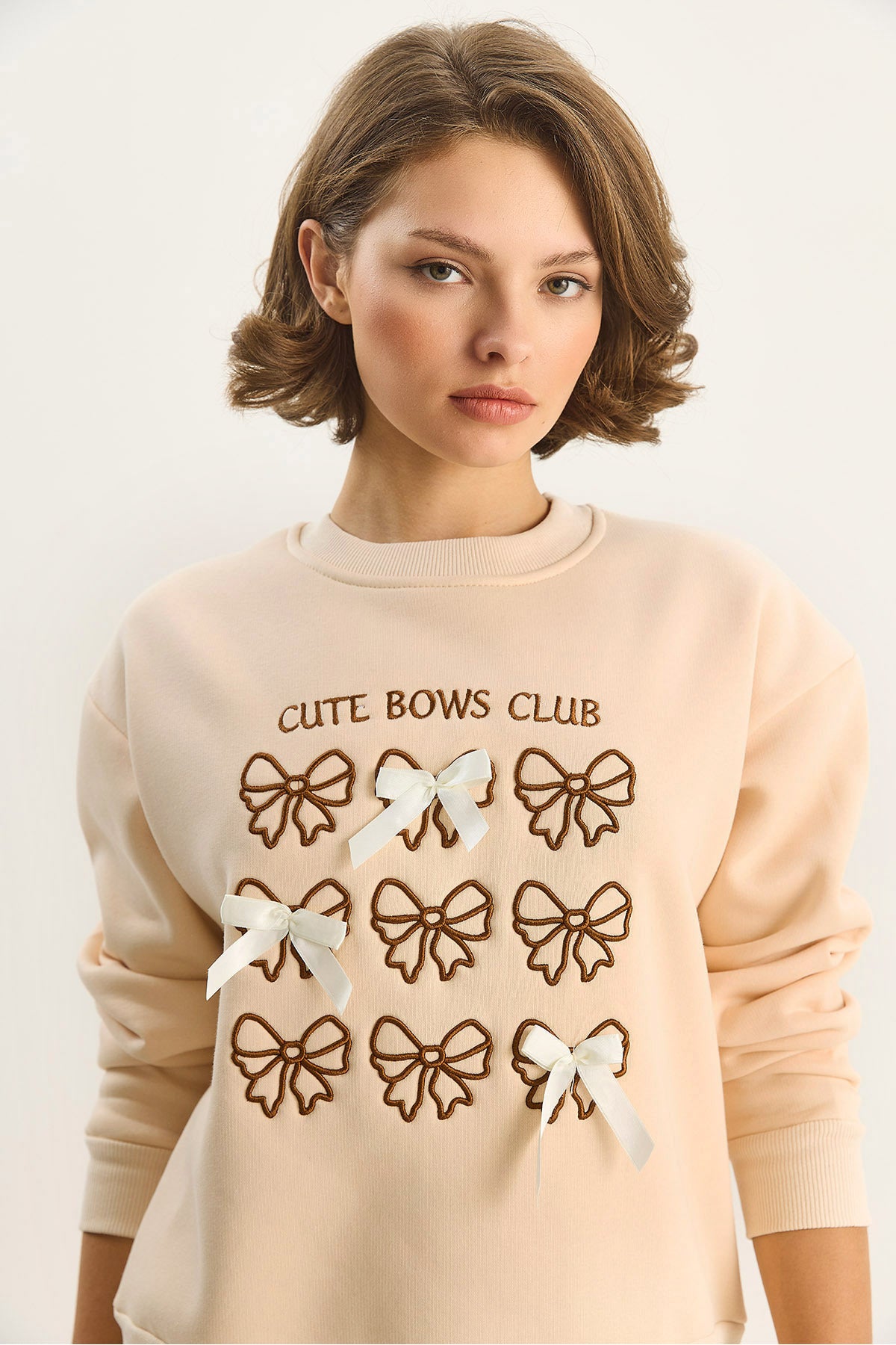 Women's Bow Embroidered Ribbon Accessory Three Thread Raised Sweatshirt 60601048