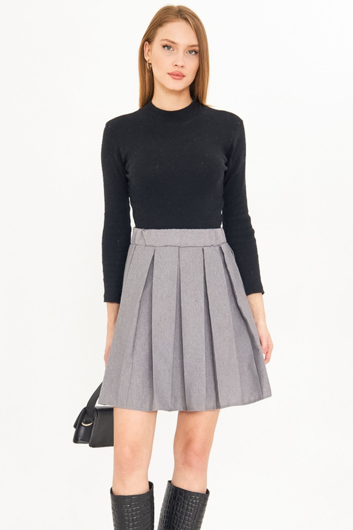 Woman Gray Short Clash Skirt ARM-22K001013