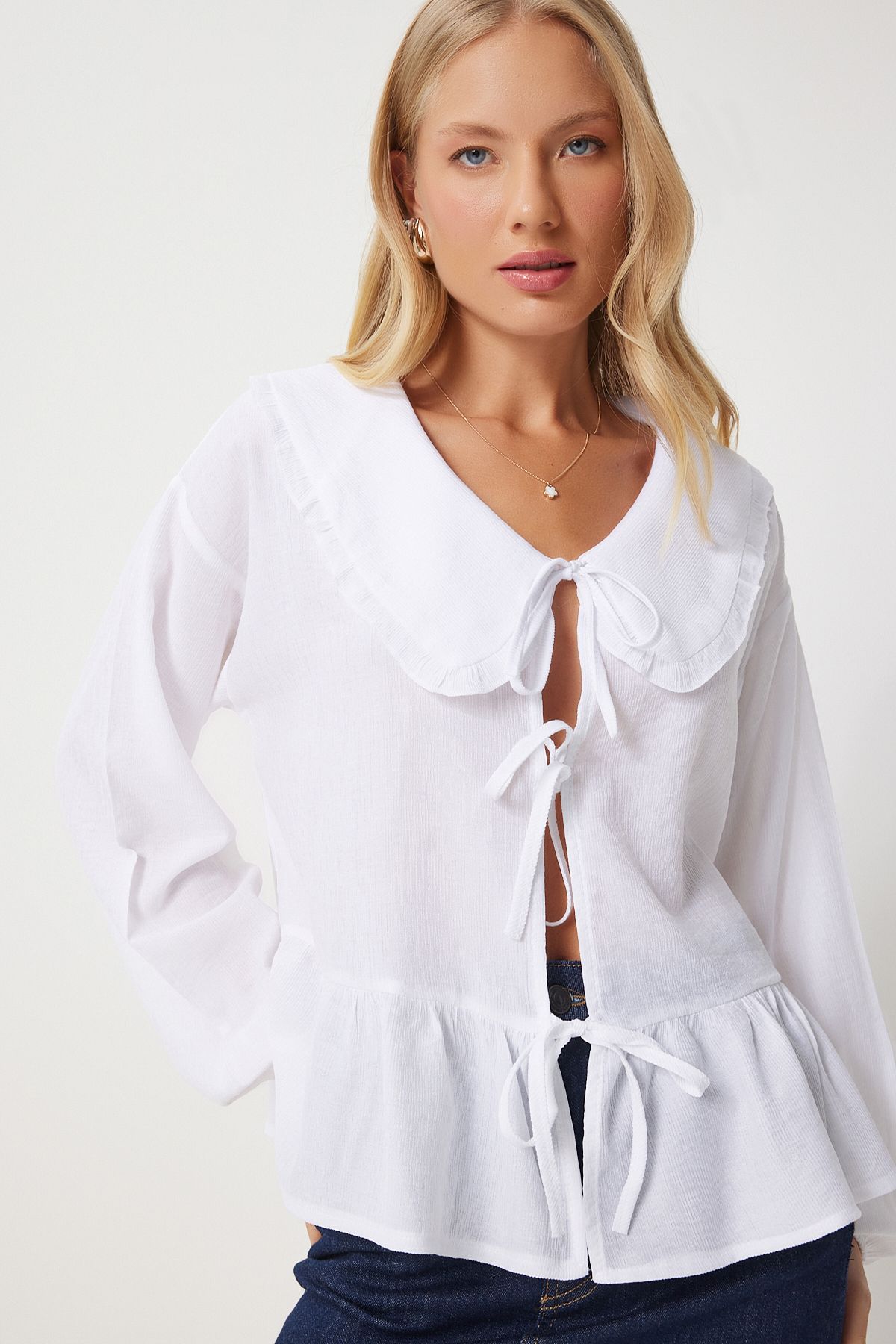Female Ecru Bow Balloon Arm Woven Blouse FN03373