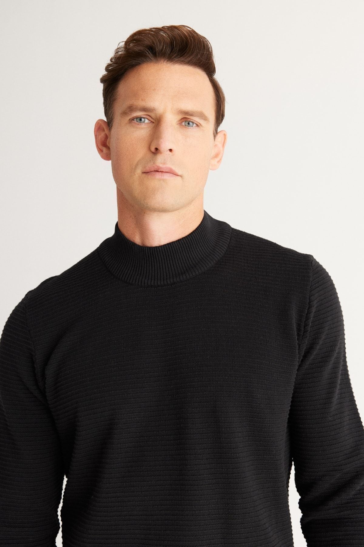 Men's black standard fit half fisherman collar cotton patterned knitwear sweater