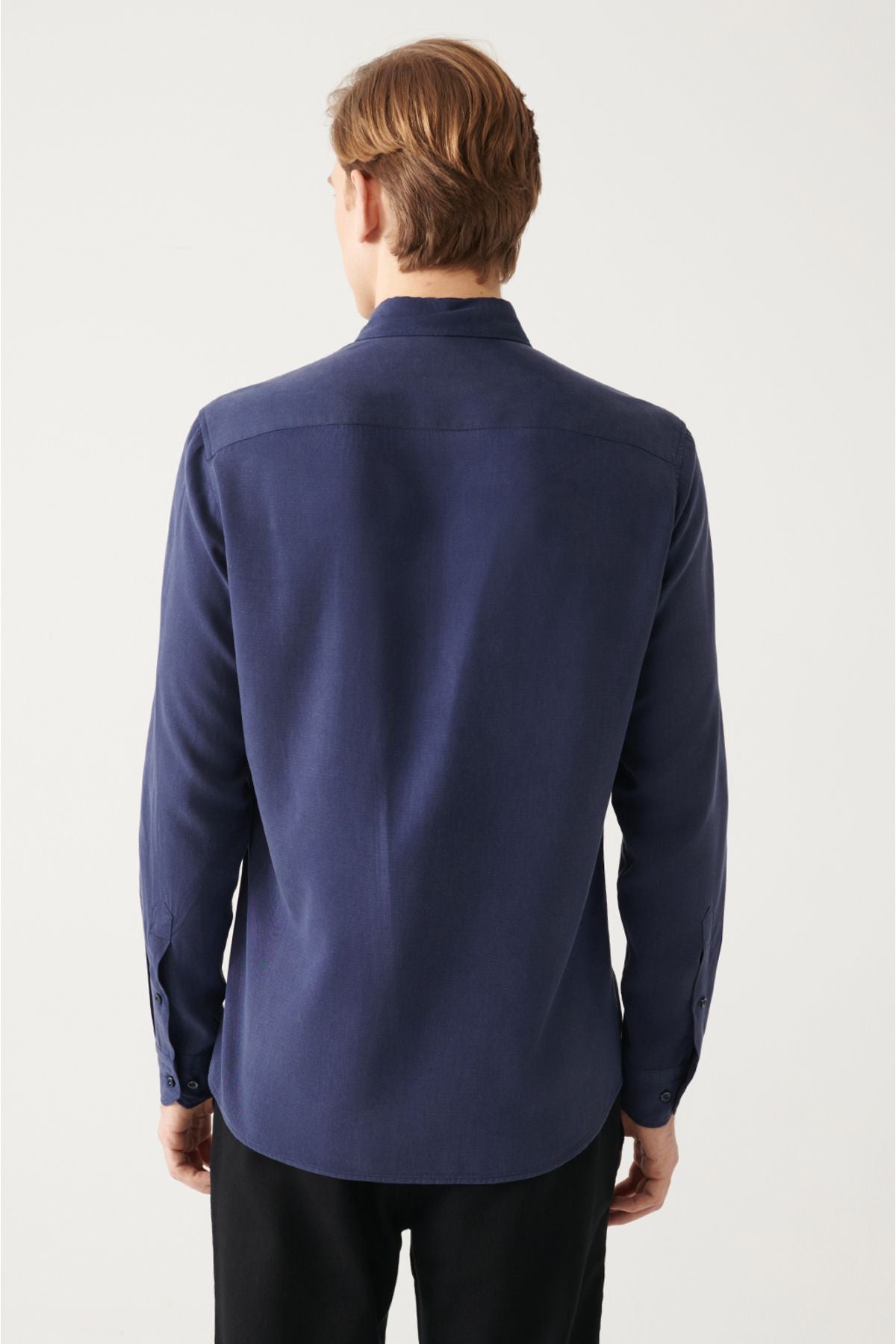 Navy blue button collar comfort fit Tensel shirt B002001