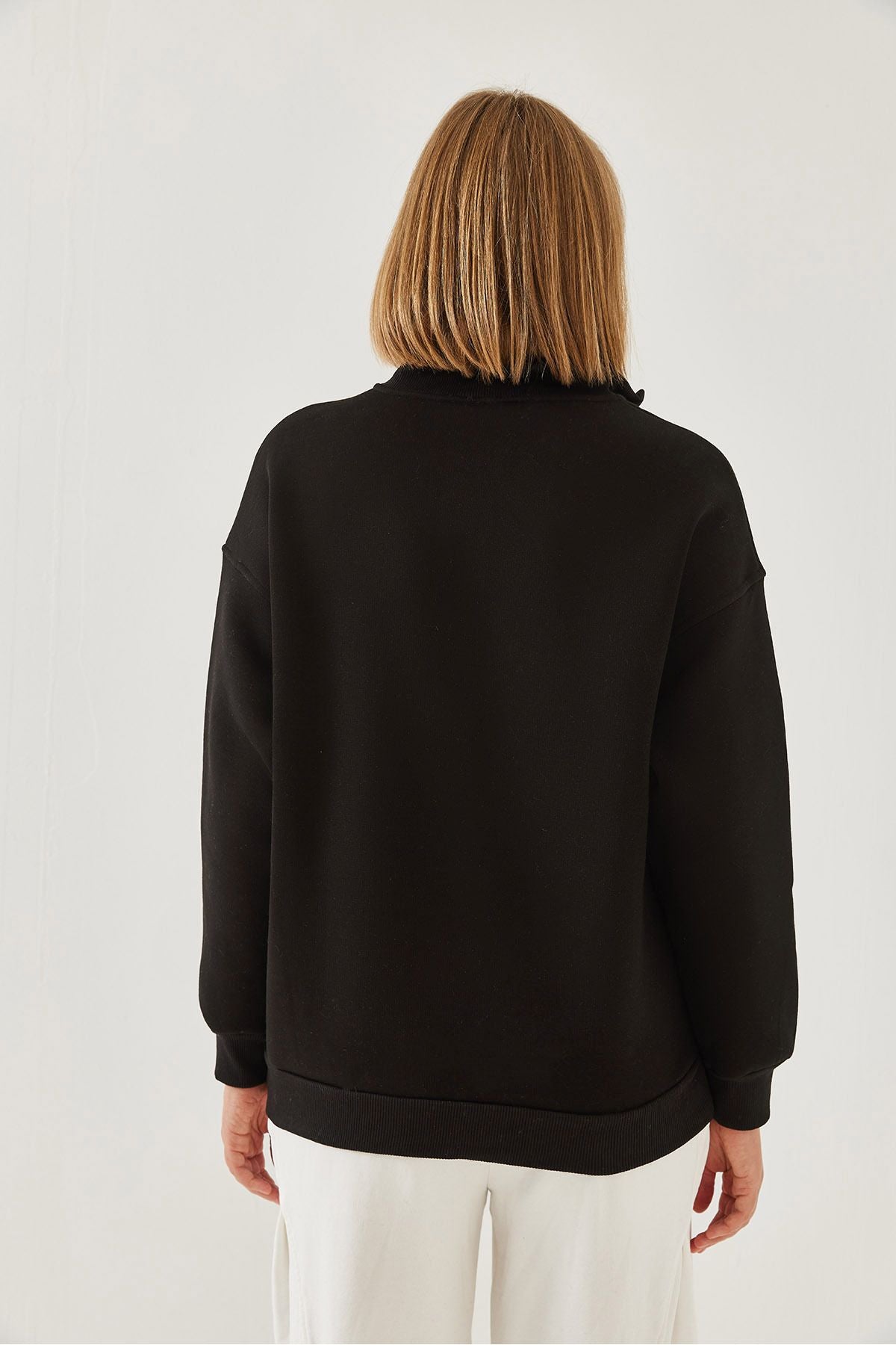 Women's upright collar zipper detailed Sweatshirt 60351177