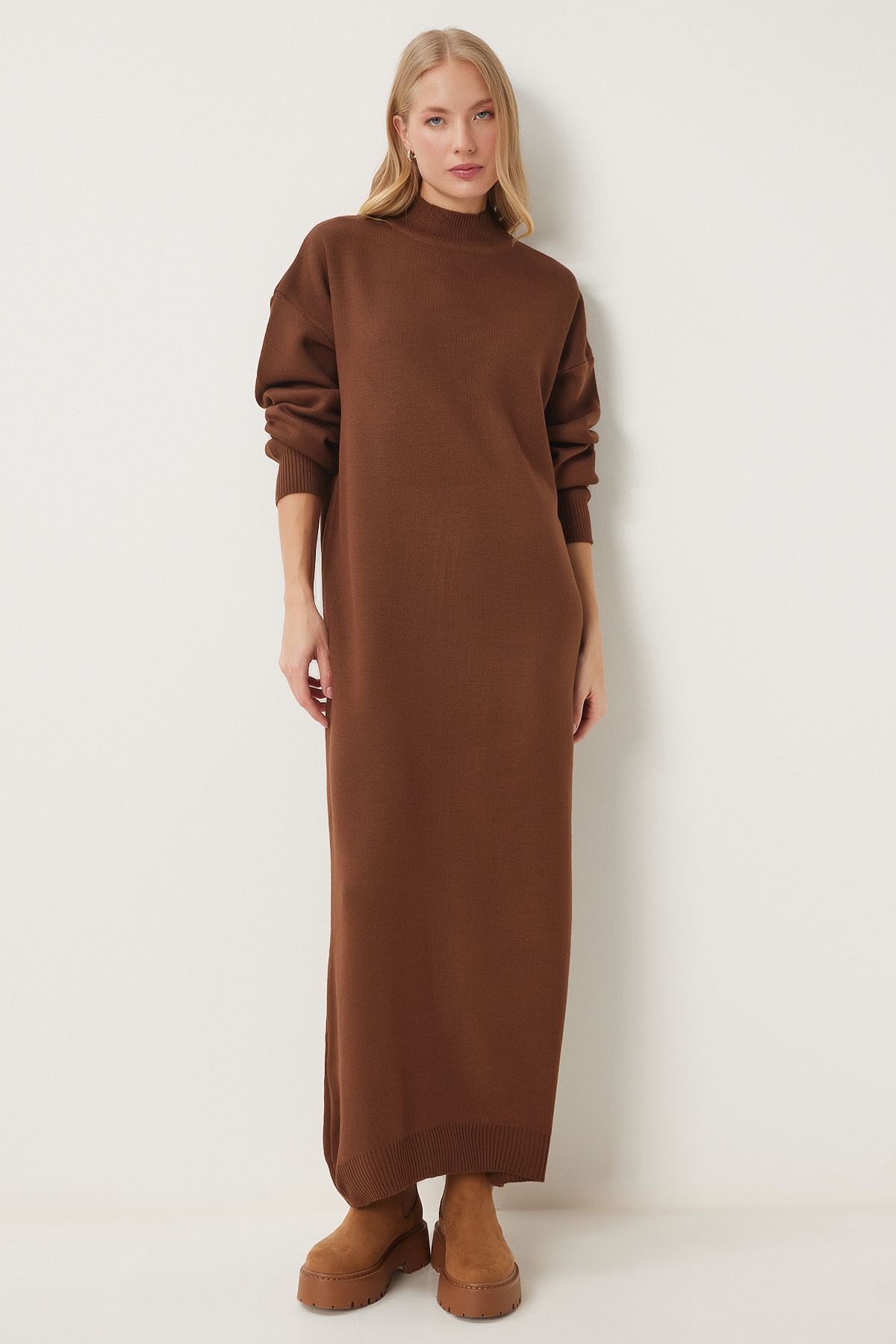 Female brown fisherman collar long knitwear dress DD01344