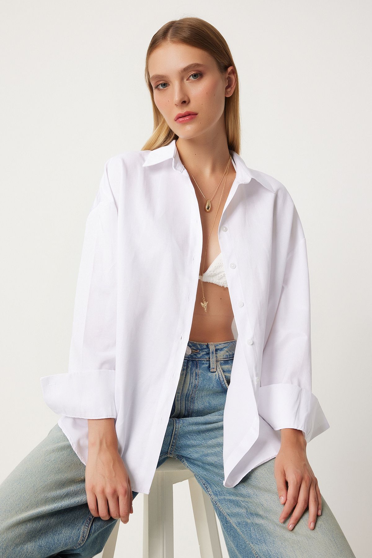 Woman White Oversize Basic Shirt FN03247