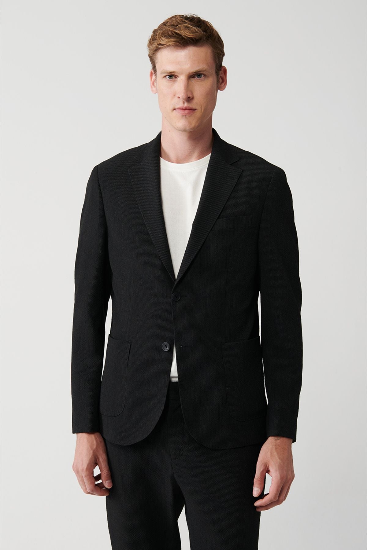 Men's Black Waophre textured dual slit jacket A31y4028