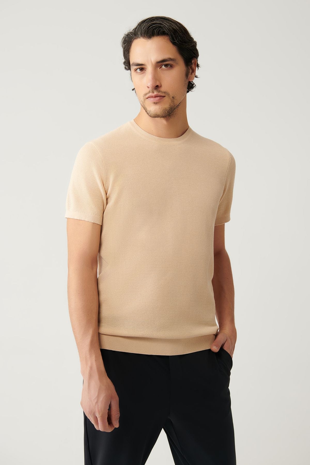 Men's Beige Bicycle Collar textured cotton knitwear T-shirt E005027