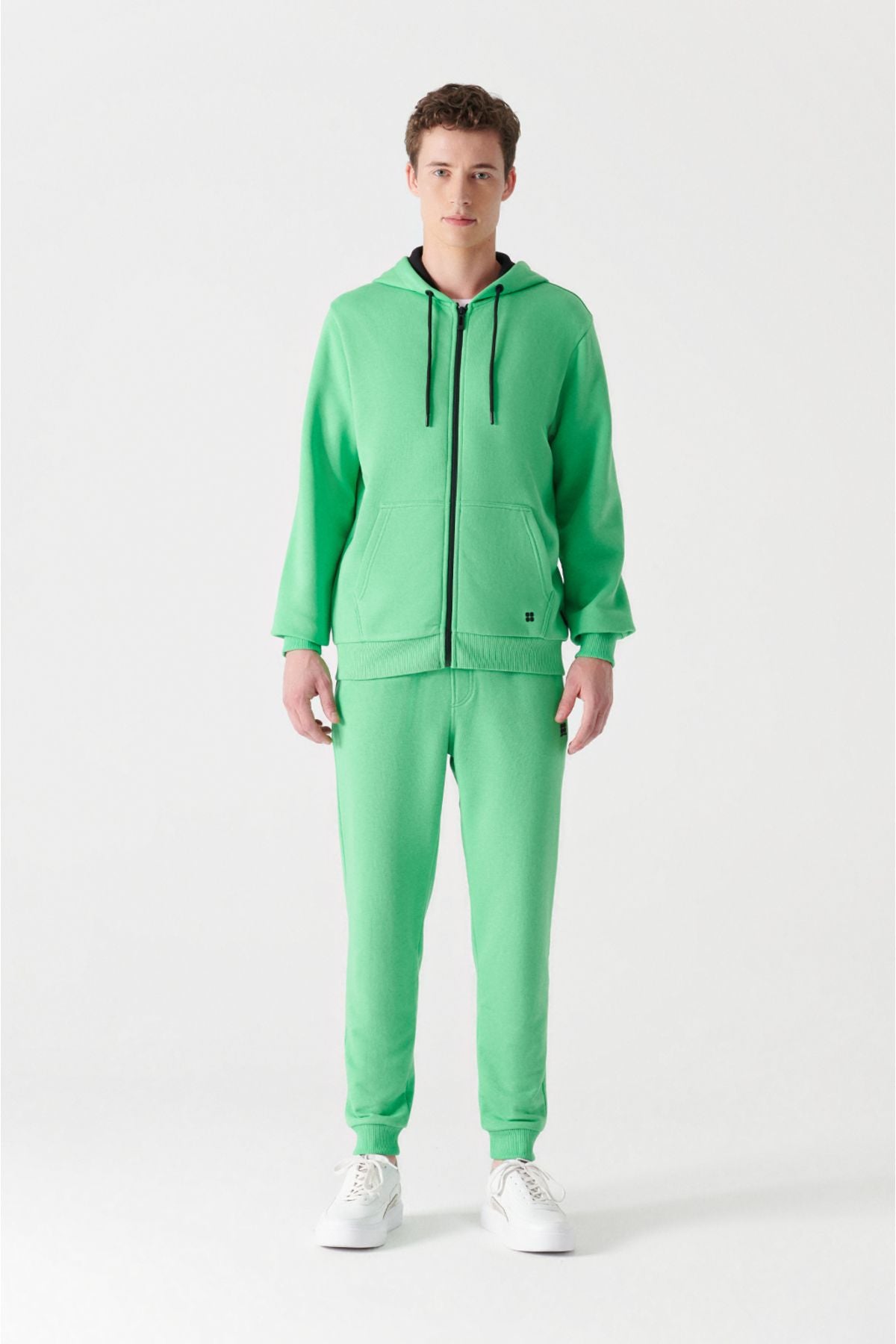 Erkek Neon Yeşil Kapüşonlu 3 Iplik Şardonlu Fermuarlı Sweatshirt E001019