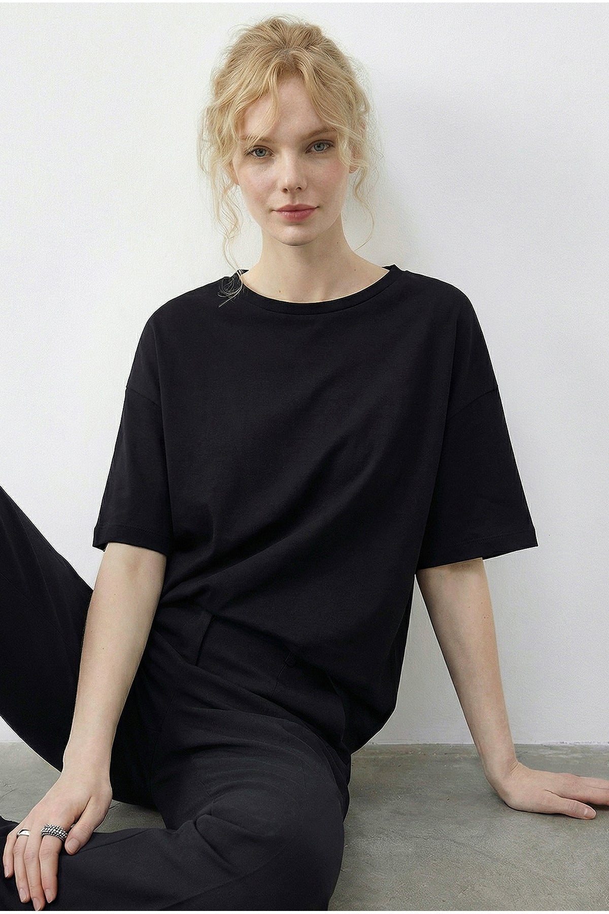 Women's V Back Lace Detailed Scuba Oversize T-Shirt 1050 60283974