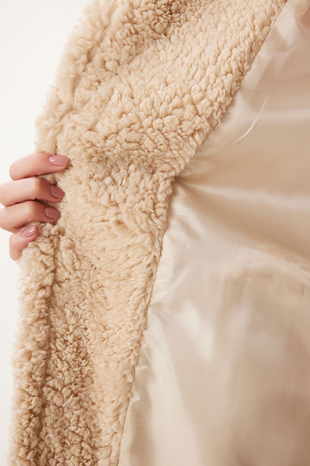 Female Beige Storele Collar Plush Coat ZH00009