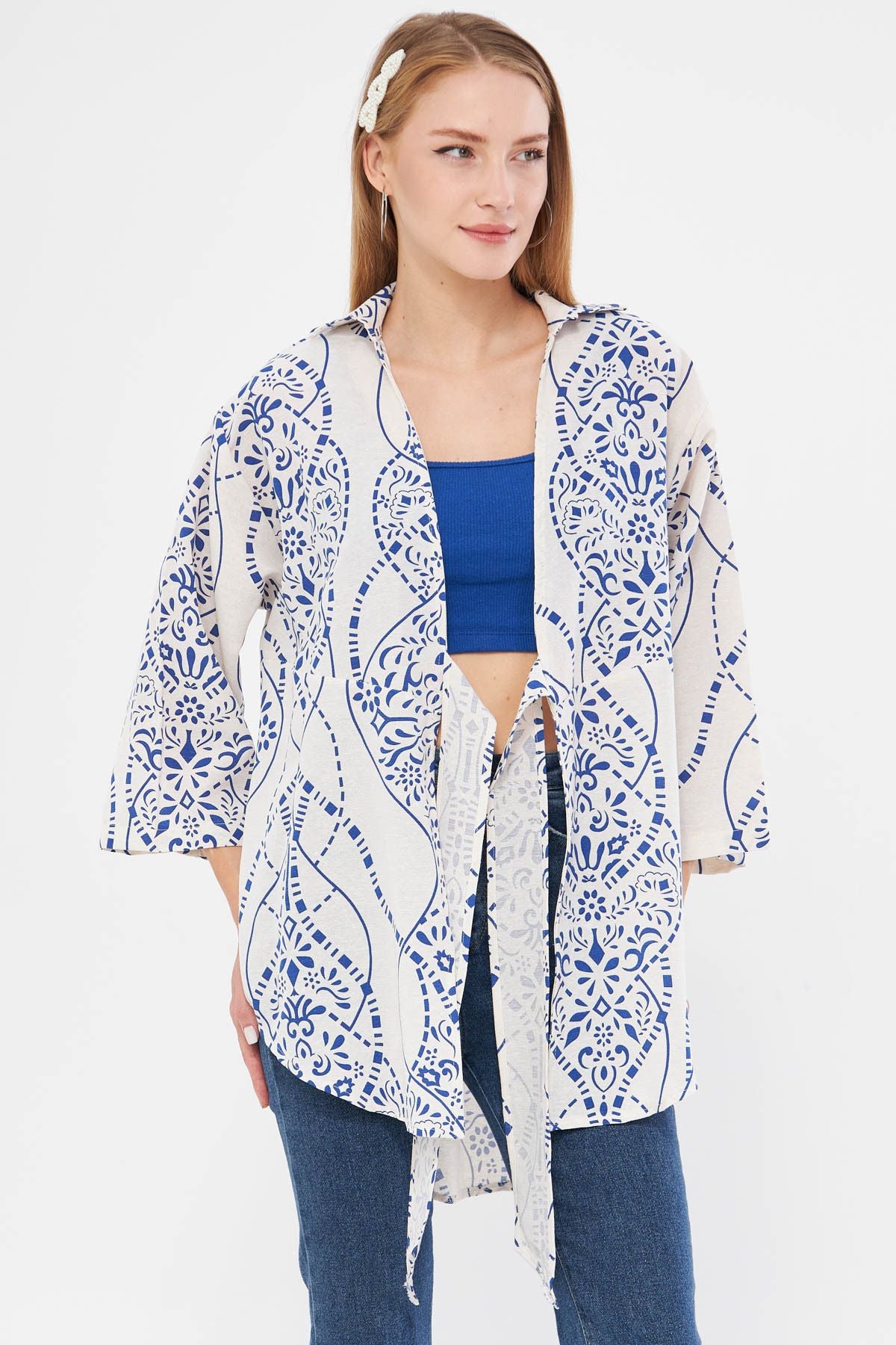 Female Blue White Patterned Linen-looking front-binding kimono shirt ARM-24Y001079