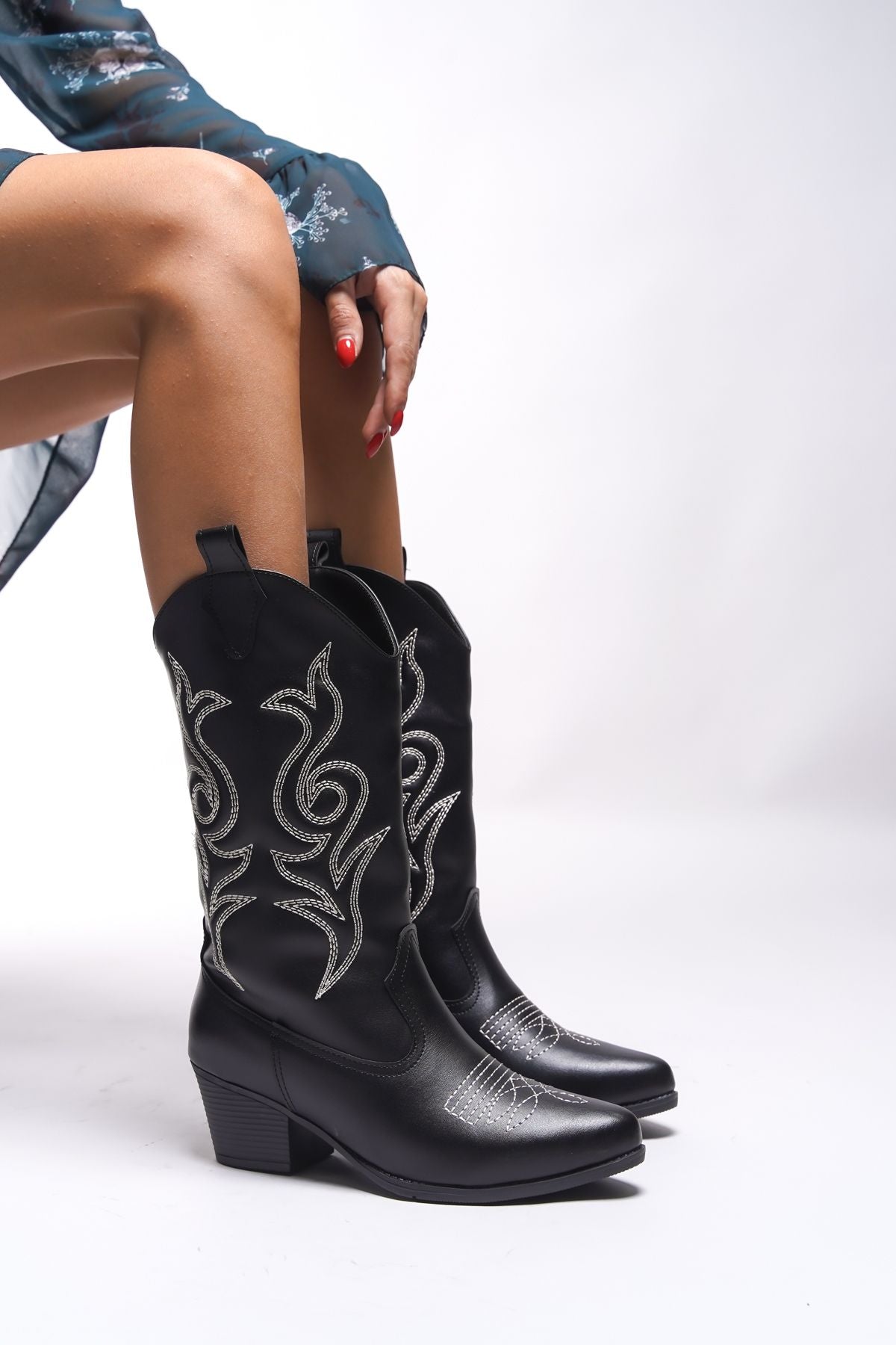 Beicilia Woman Embroidery Western Boots 001288 Black Skin