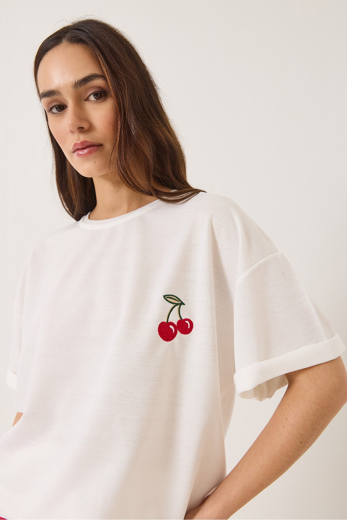 Women's Cherry Embroidery Embroidered Crew Neck Short Sleeve Oversize T-Shirt 4011 60283152