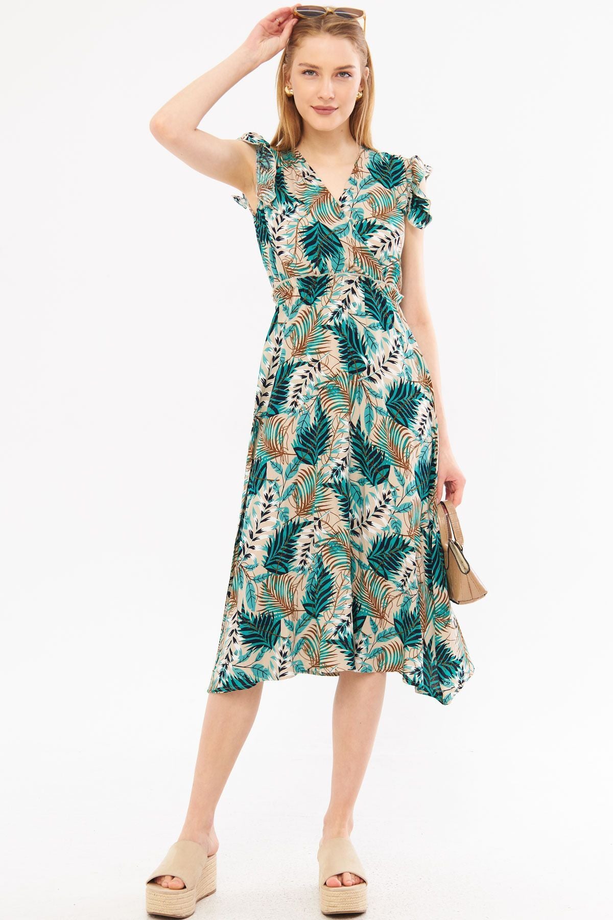 Female Green Cruve Neck Shoulder Ruffle Detailed Waist Midi Boy Dress ARM-24Y001020