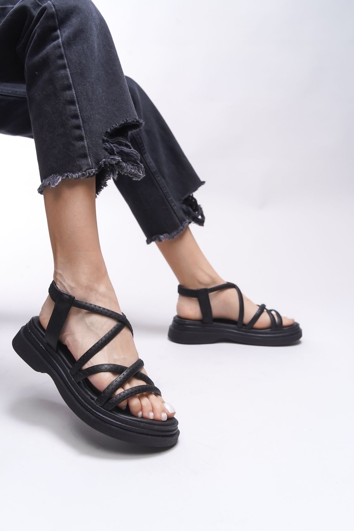 Xyrlaema Women's Sandals 0012206 Black Skin