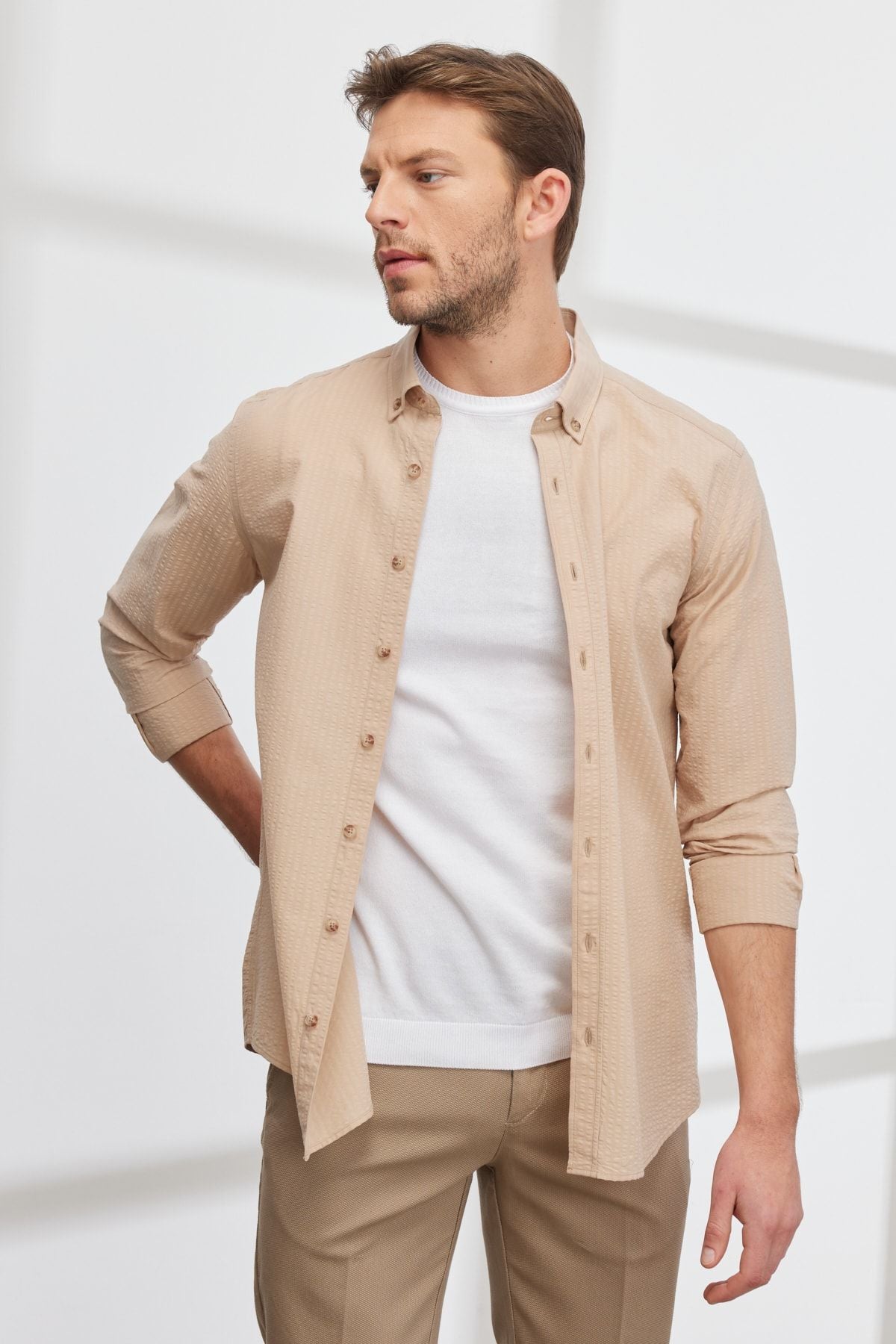 Men's Beige Slim Fit Narrow Cutting Buttoned Cotton Shirt