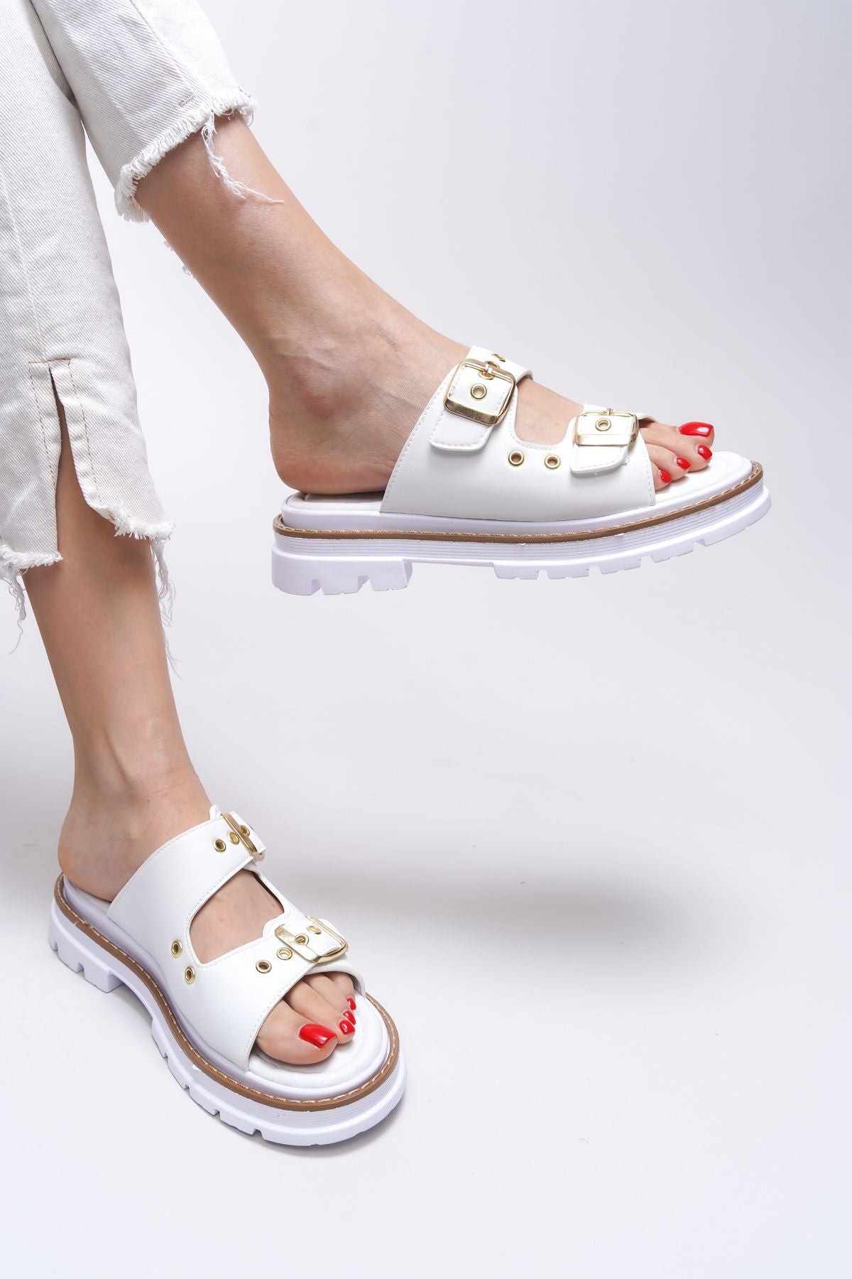 Tamrithe Woman Slippers 0012100 White