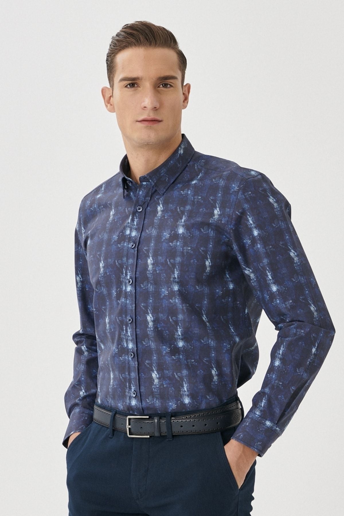 Men's navy blue slim fit narrow cut buttoned collar printed navy blue shirt